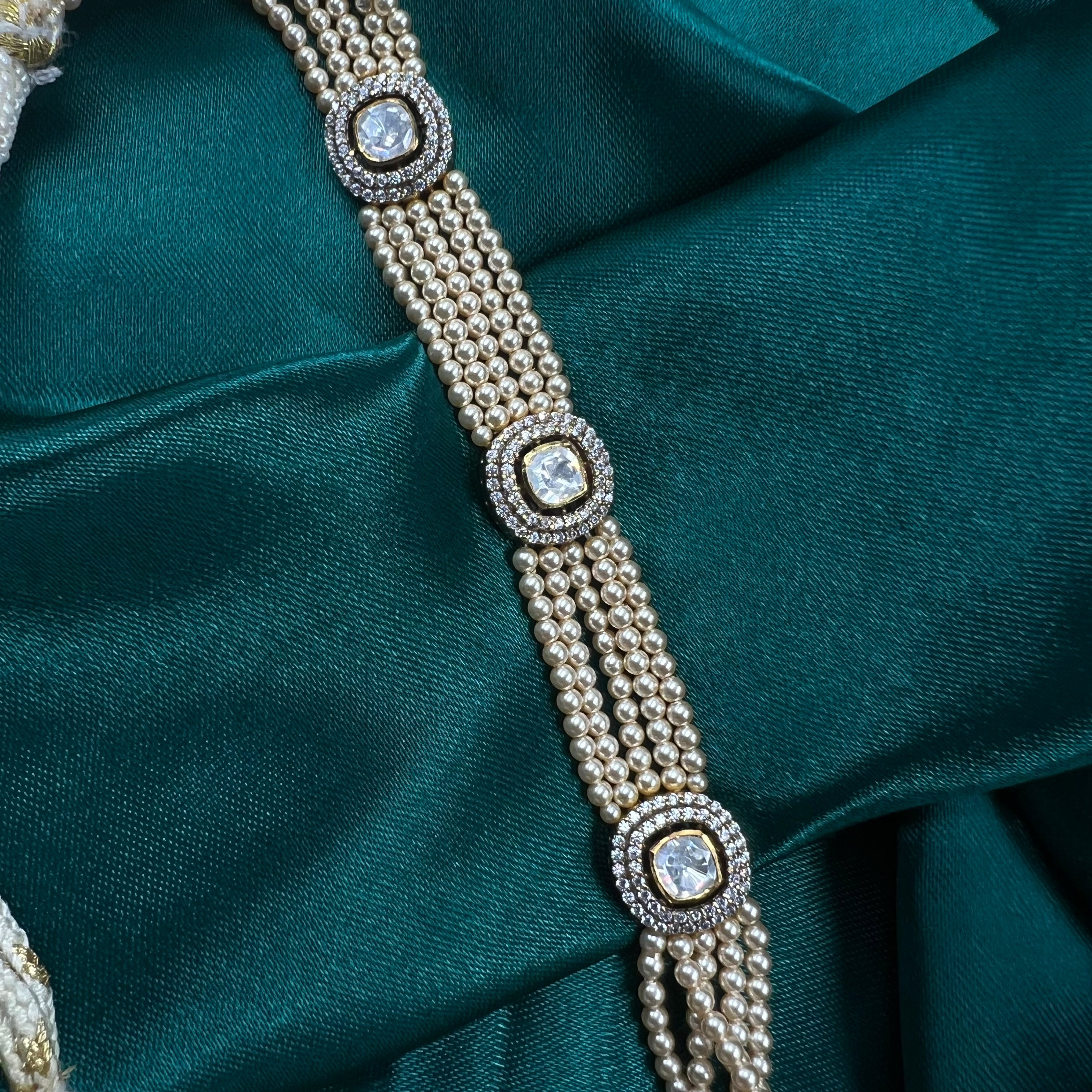 Aaradhya Polki Silver neckless