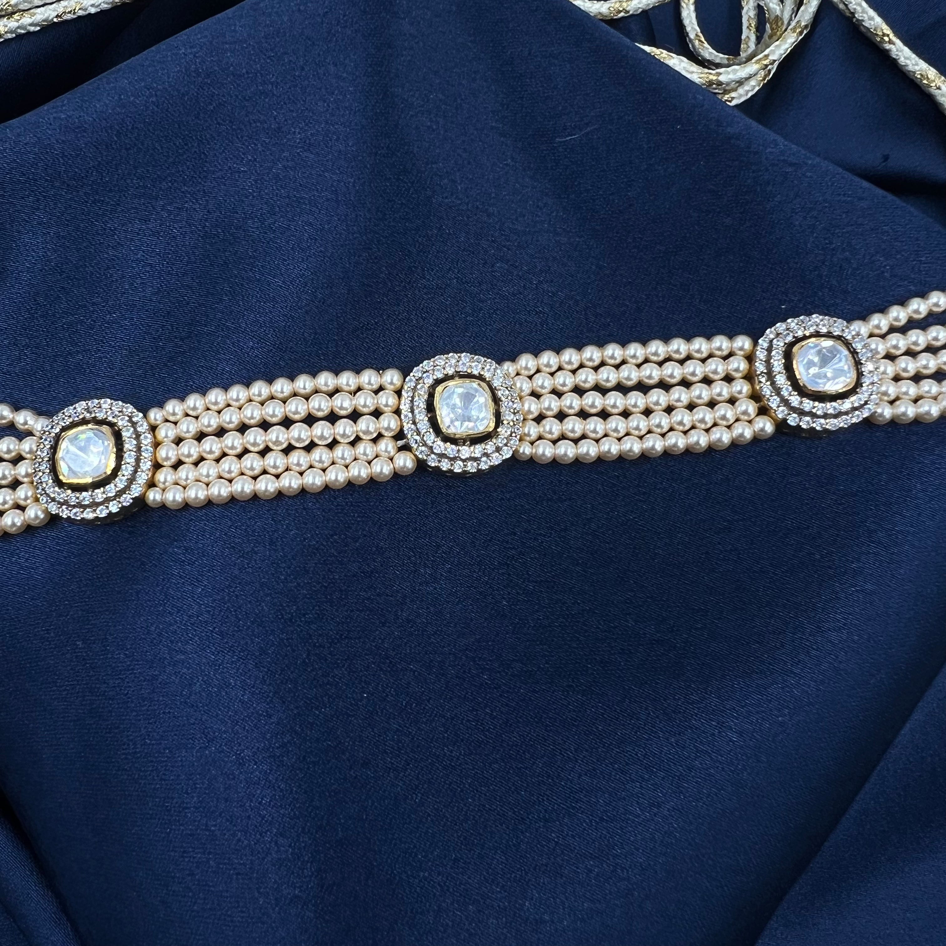 Aaradhya Polki Pearl Silver neckless