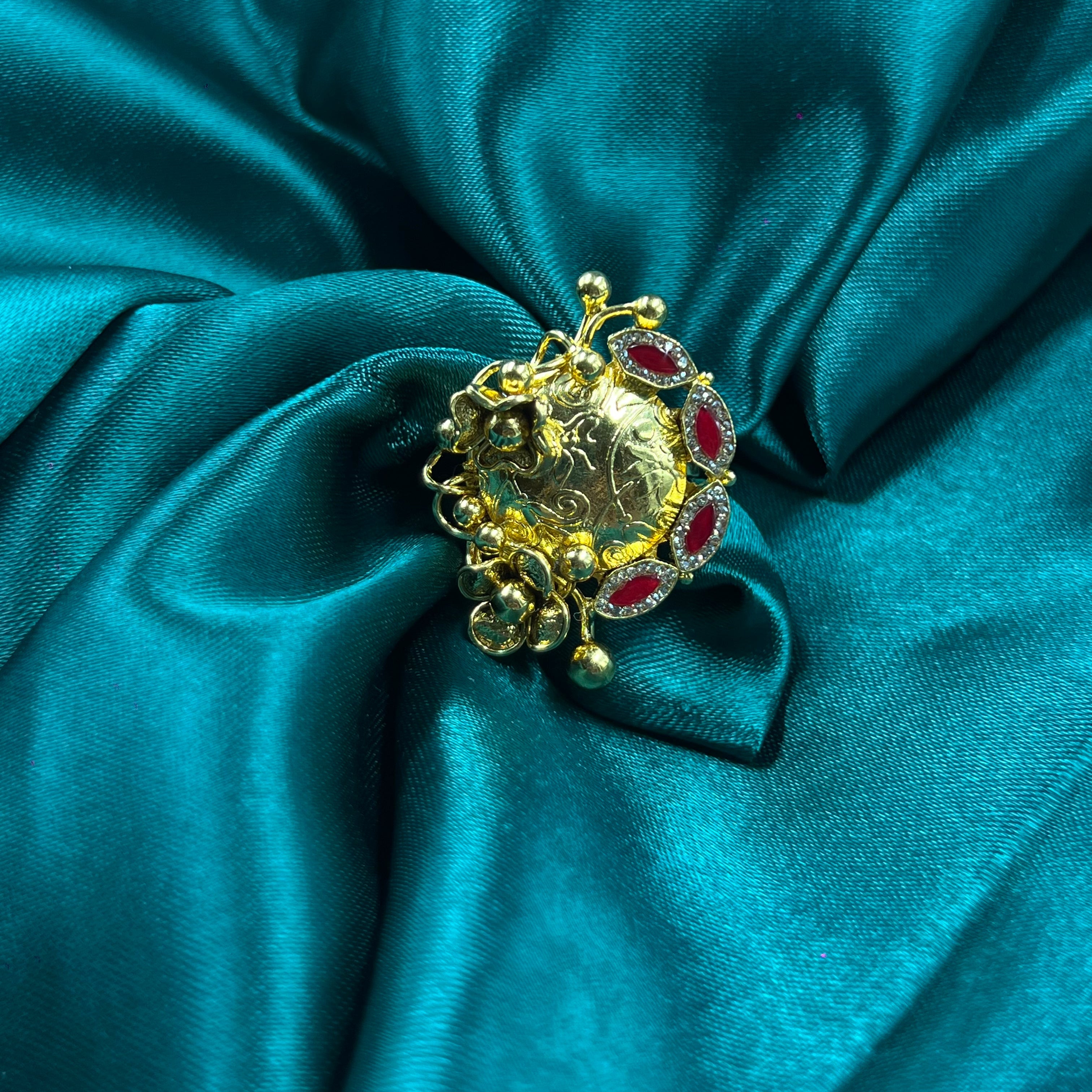 Aarika Gold Polish Ring in silver	