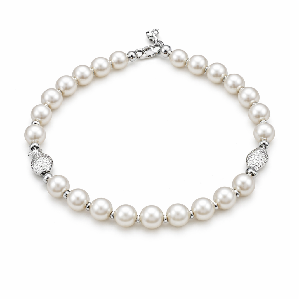 Classic pearl bracelet with sterling silver fish.