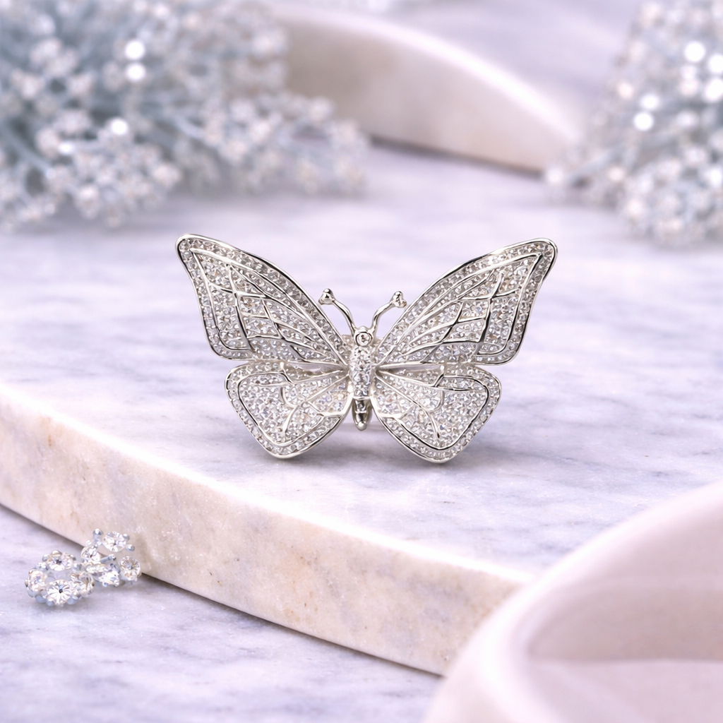 Silver butterfly design brooch 