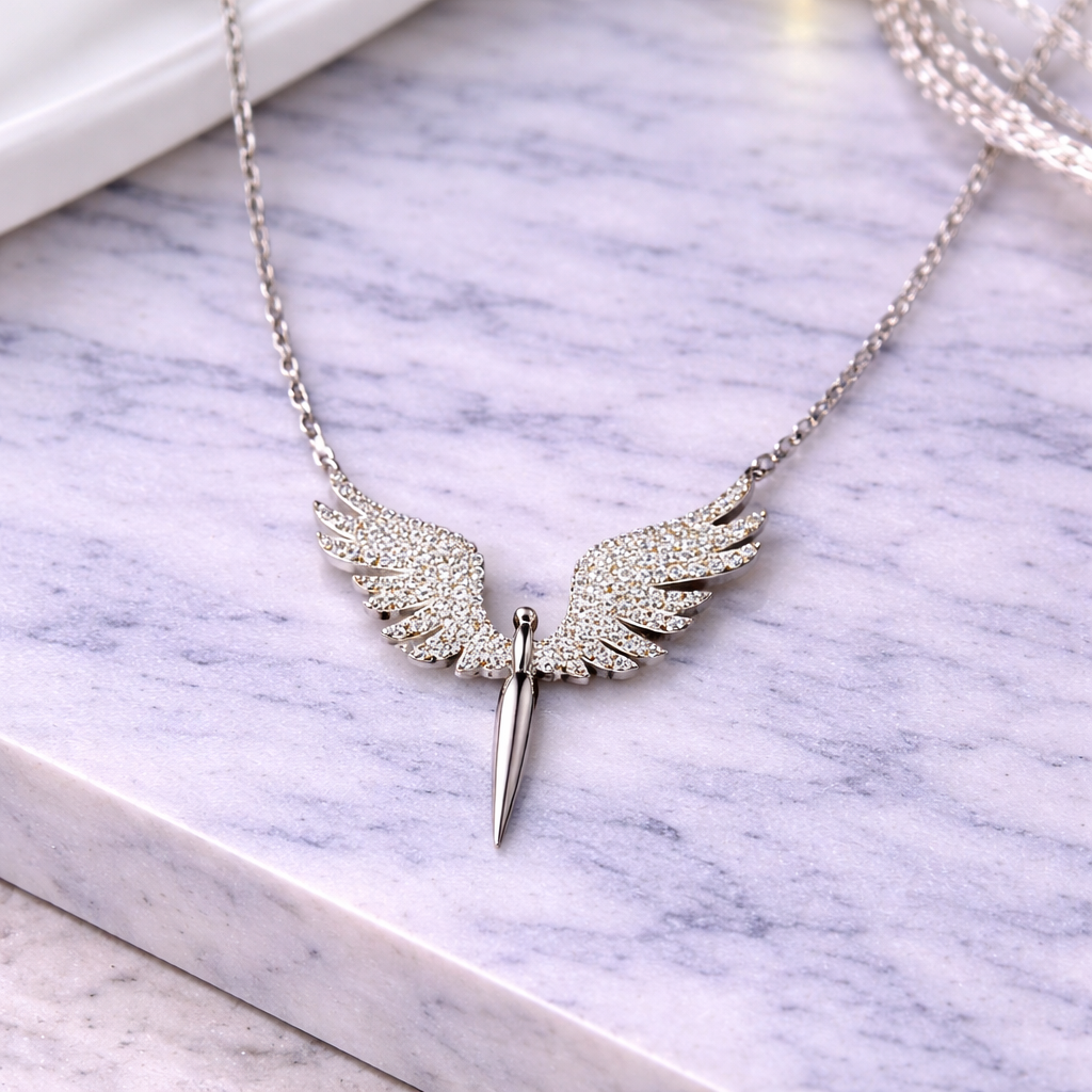 Glitz Queen Pendant