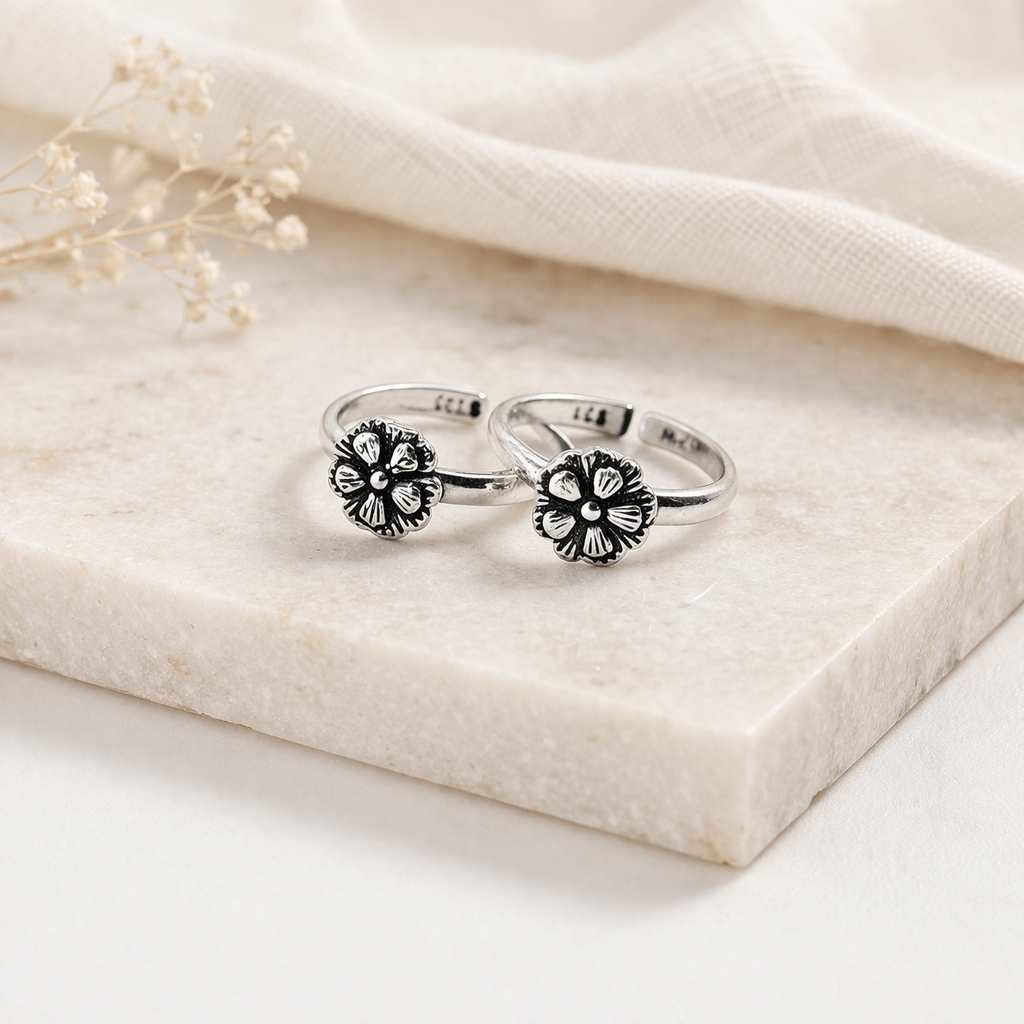 Tarini Toe Ring