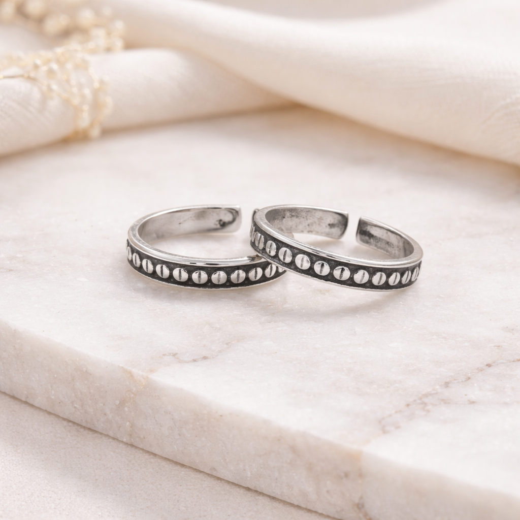 Nitya Toe Ring