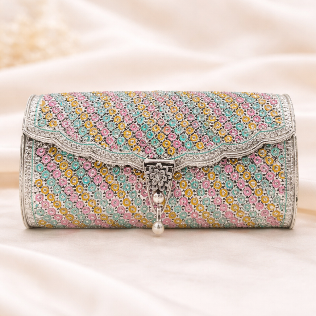 Spring Riwaayat Clutch