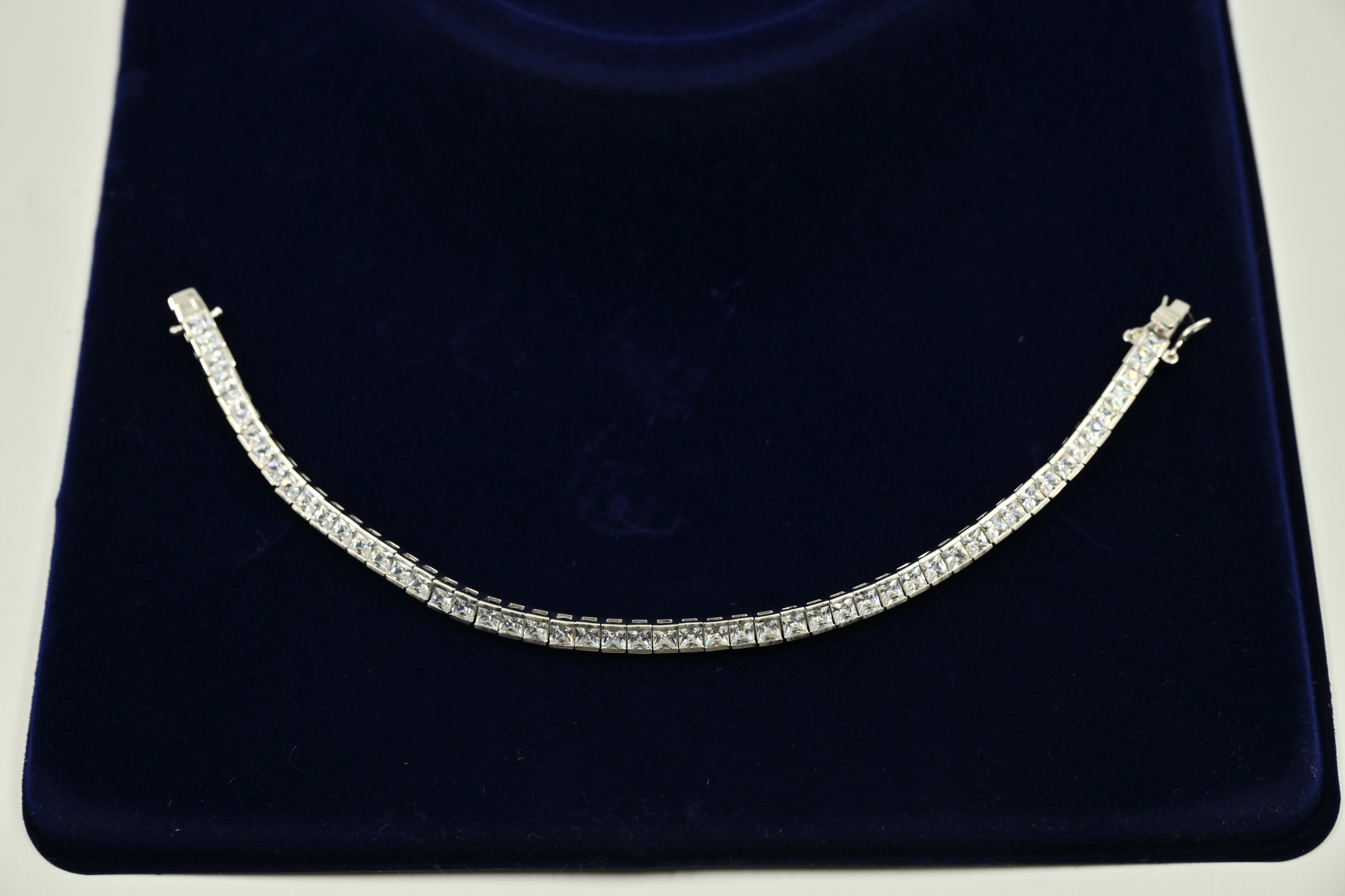 Aurora Celeste Line Tennis Bracelet