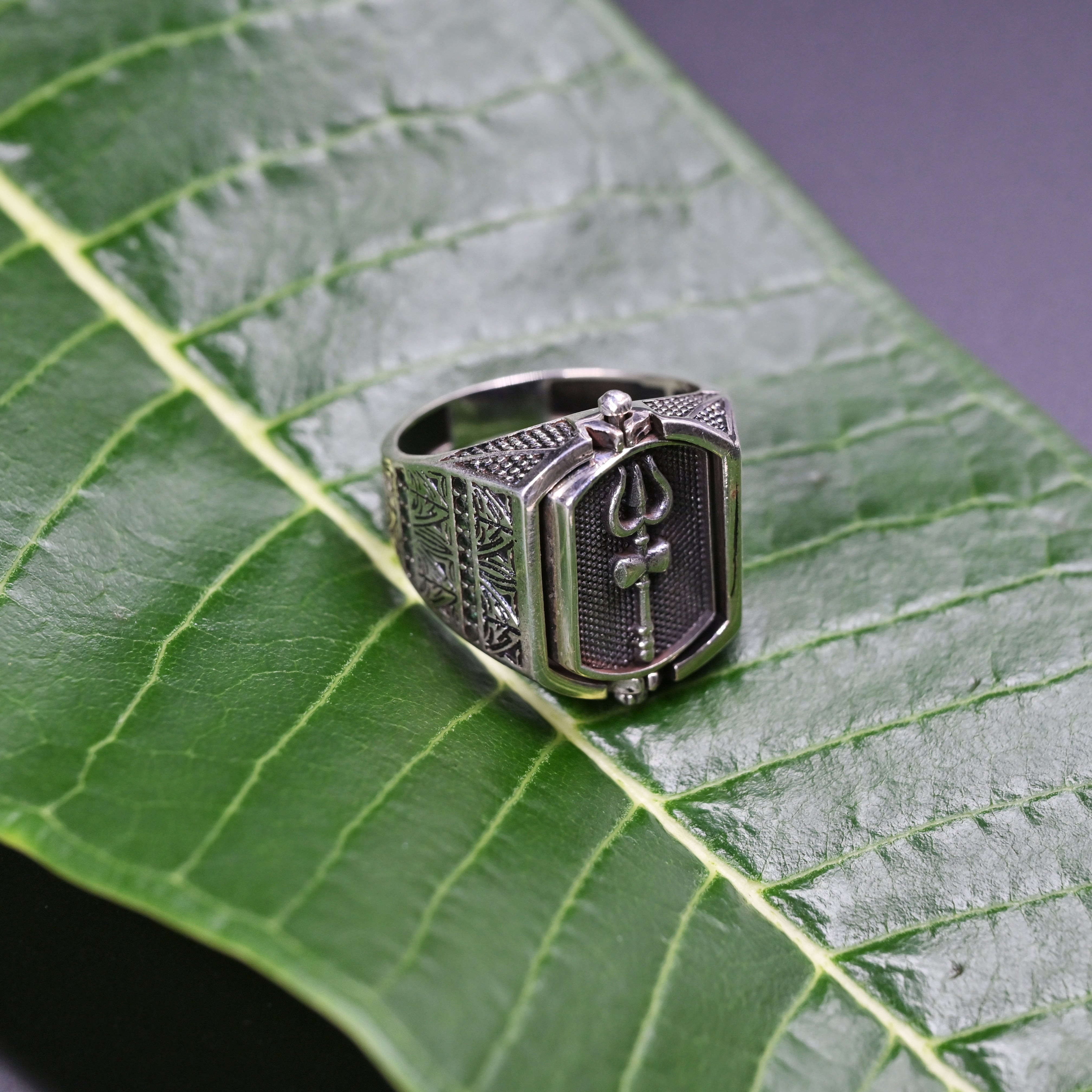 Trishakti Ring