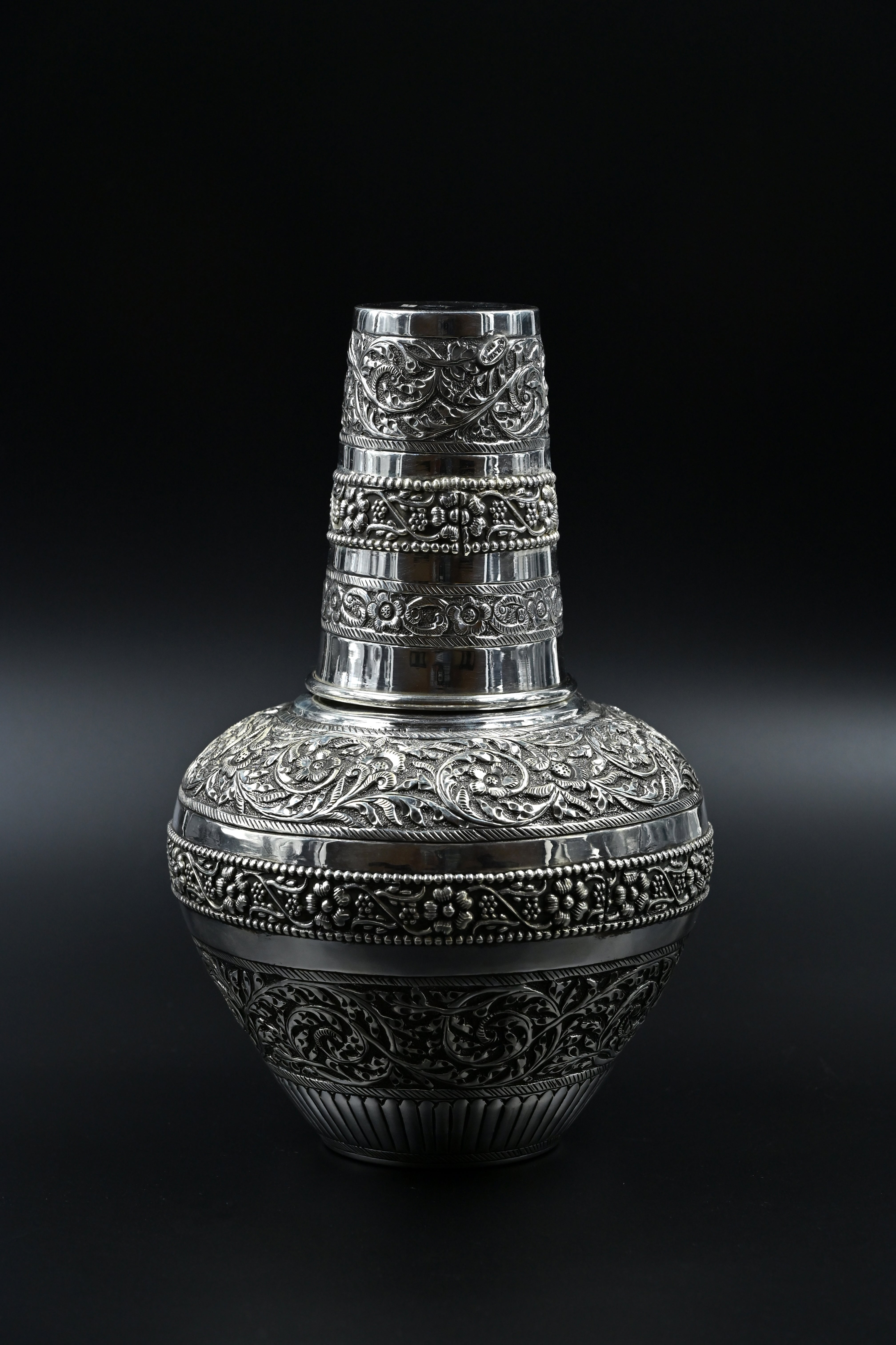 Rajasi Surahi