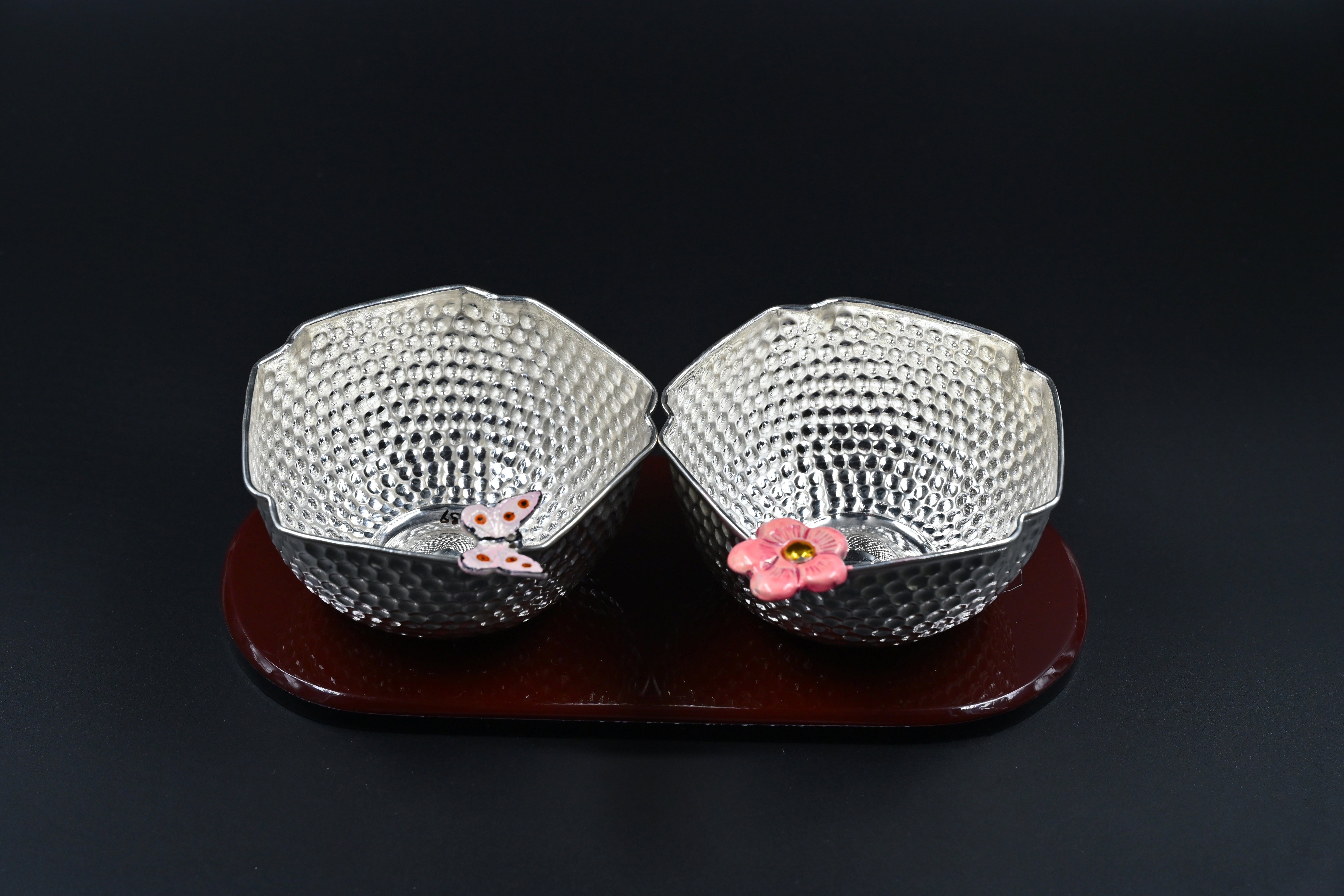 Bowls set with base