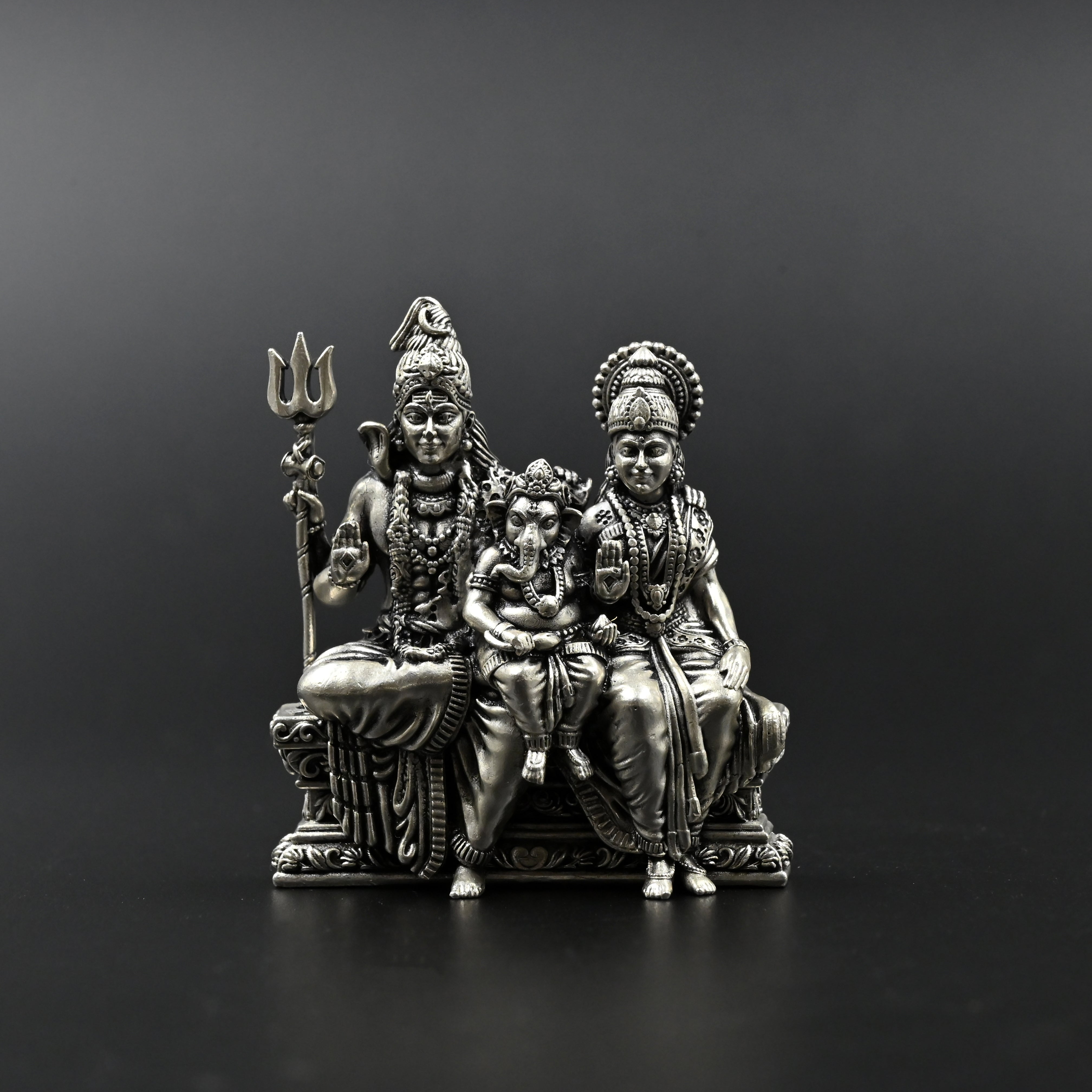 Hollow Shiv Pariwar Silver Idol