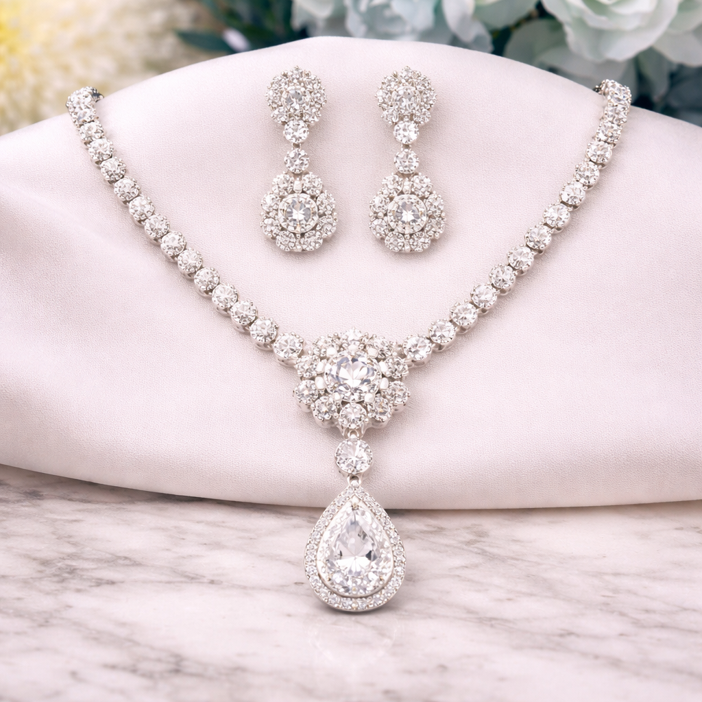 Elina Necklace Set