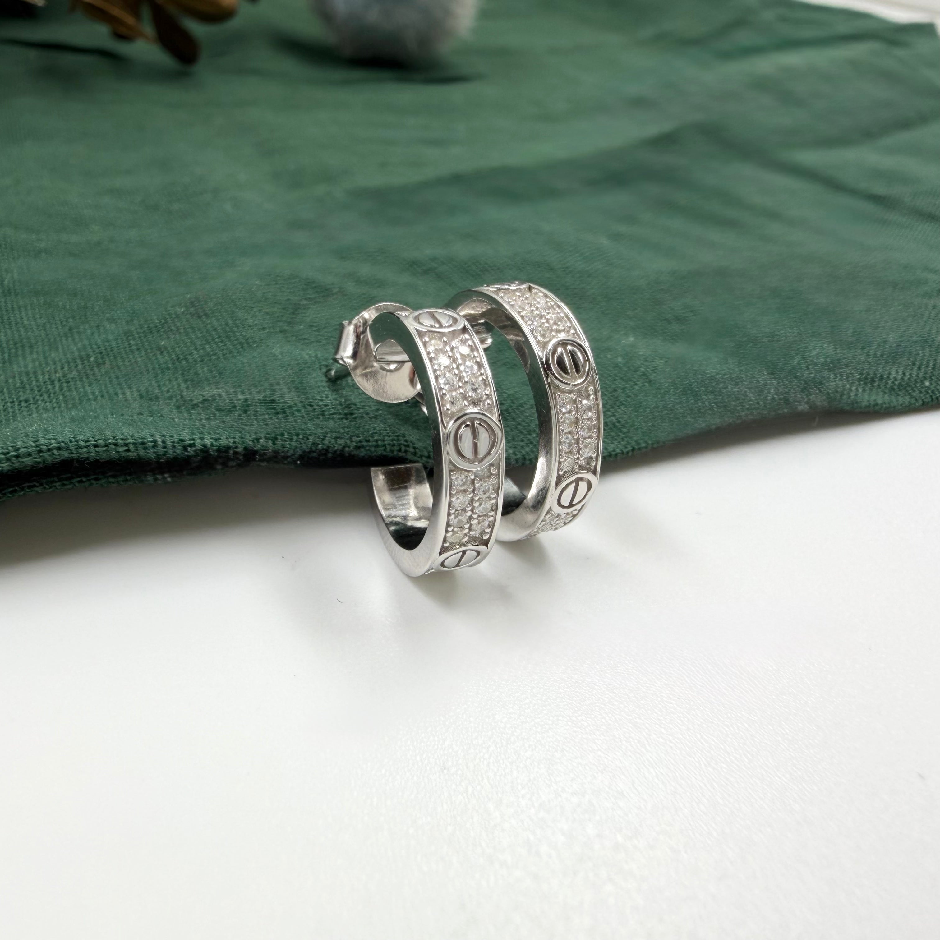 Classic Cartier Bali Hoops