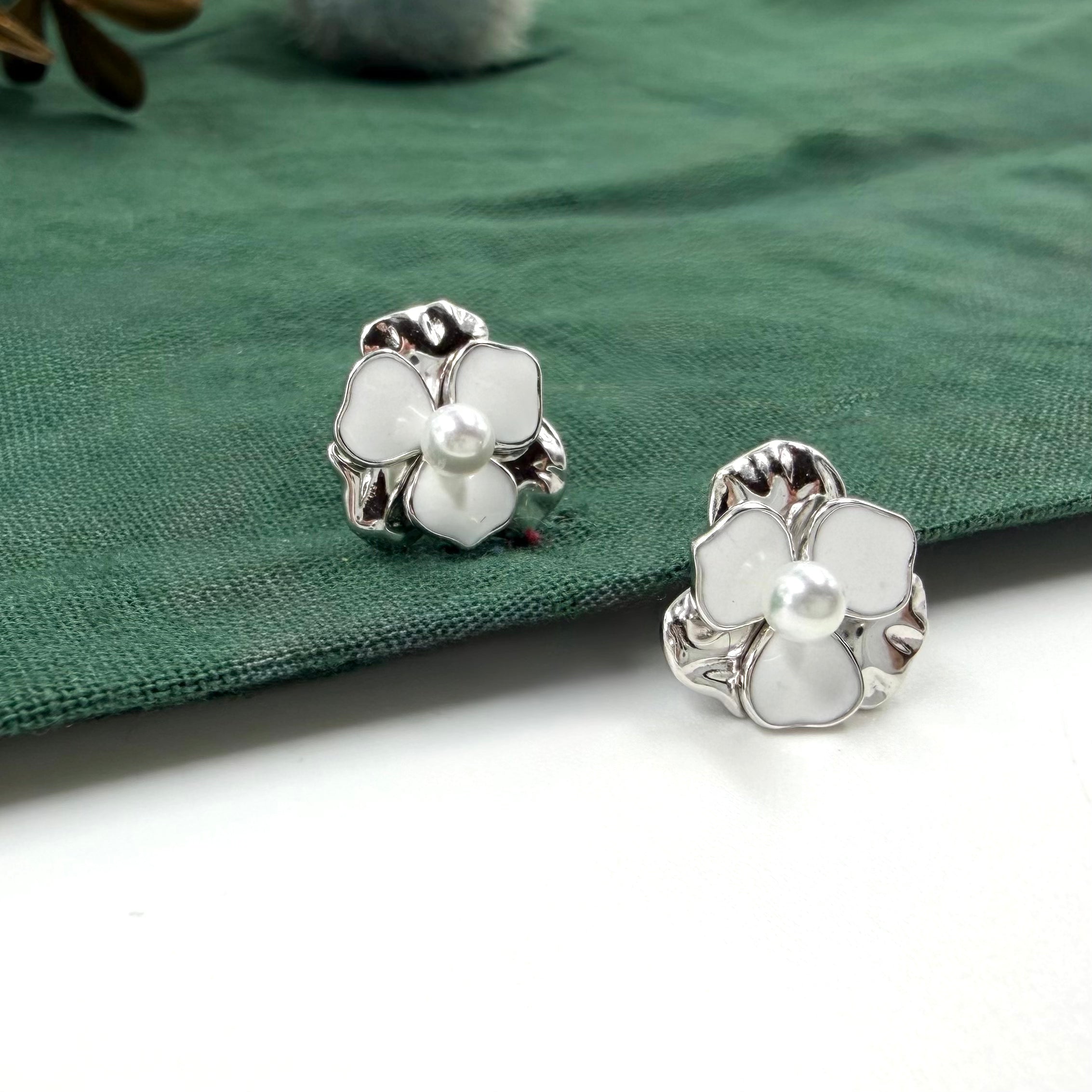 Pearl Bloom Earrings