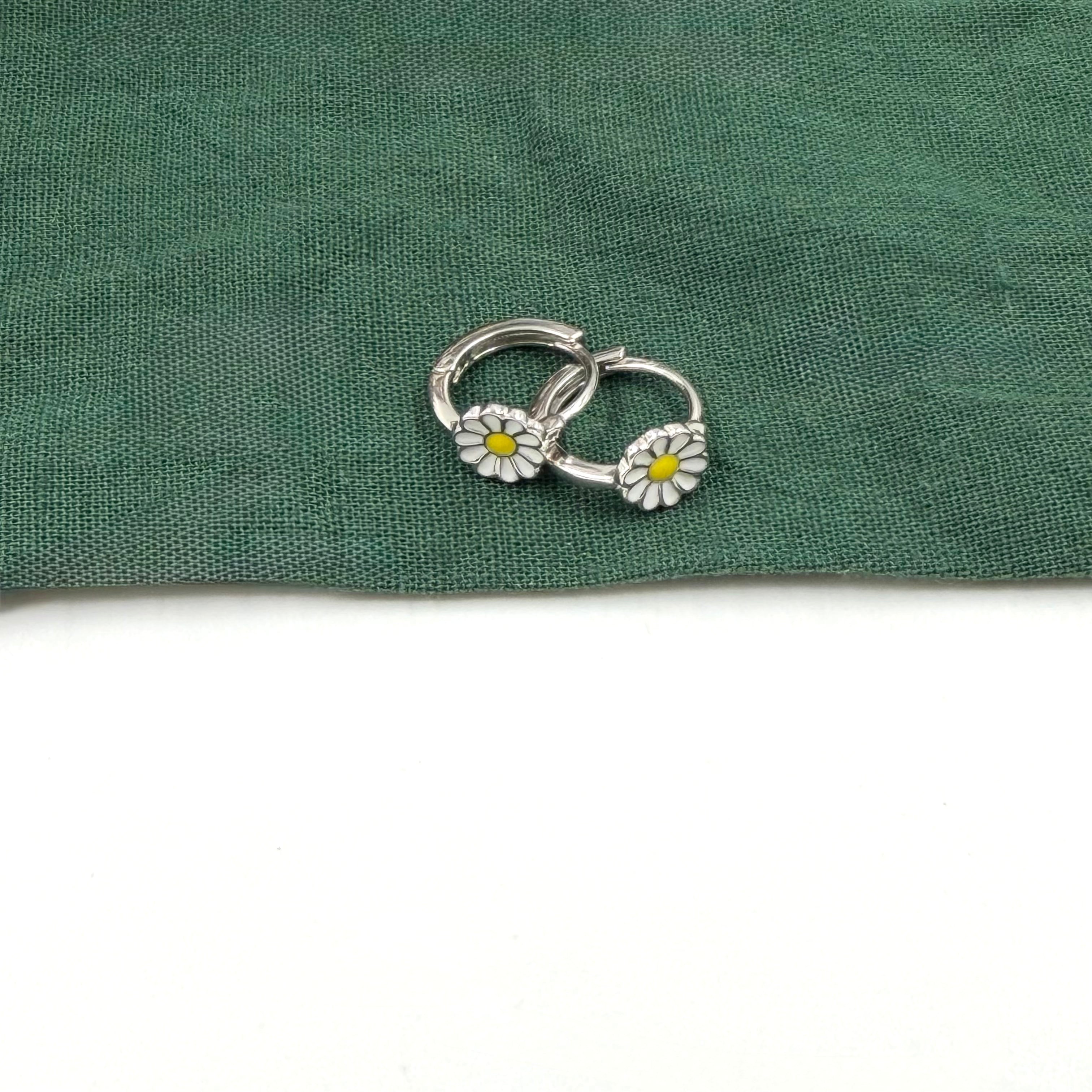 Daisy Loop Hoops