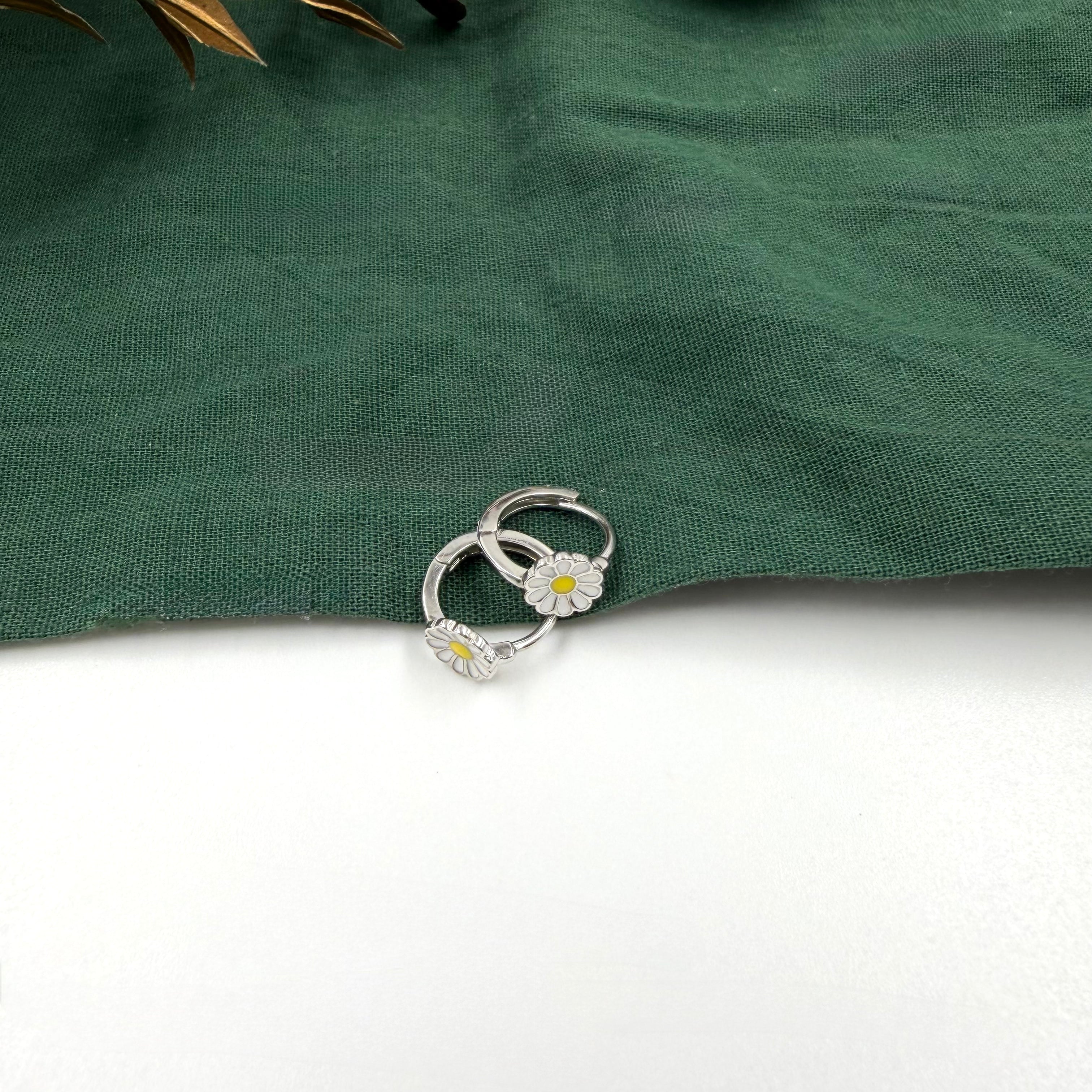 Daisy Loop Hoops
