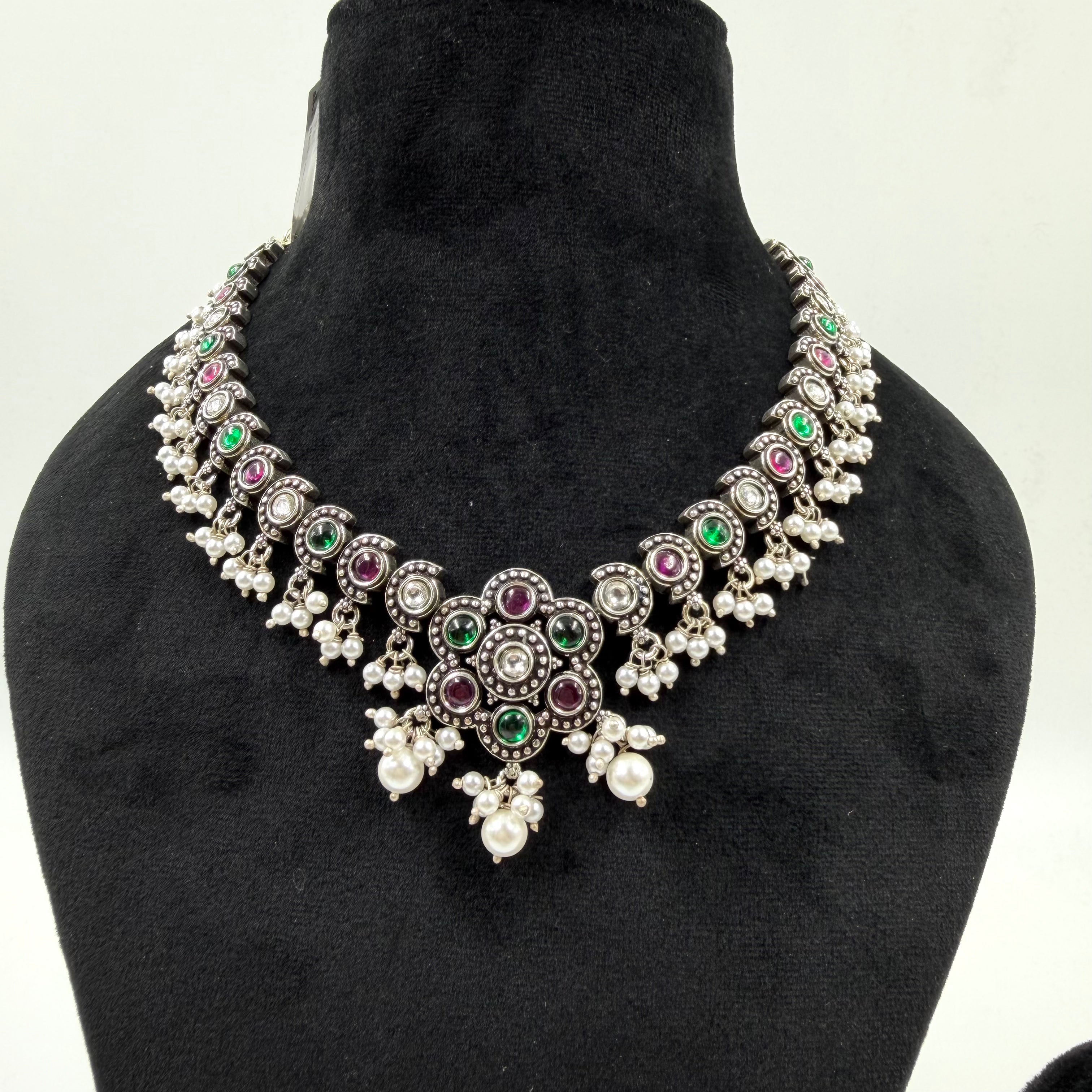 Traditional bridal necklace from Janya