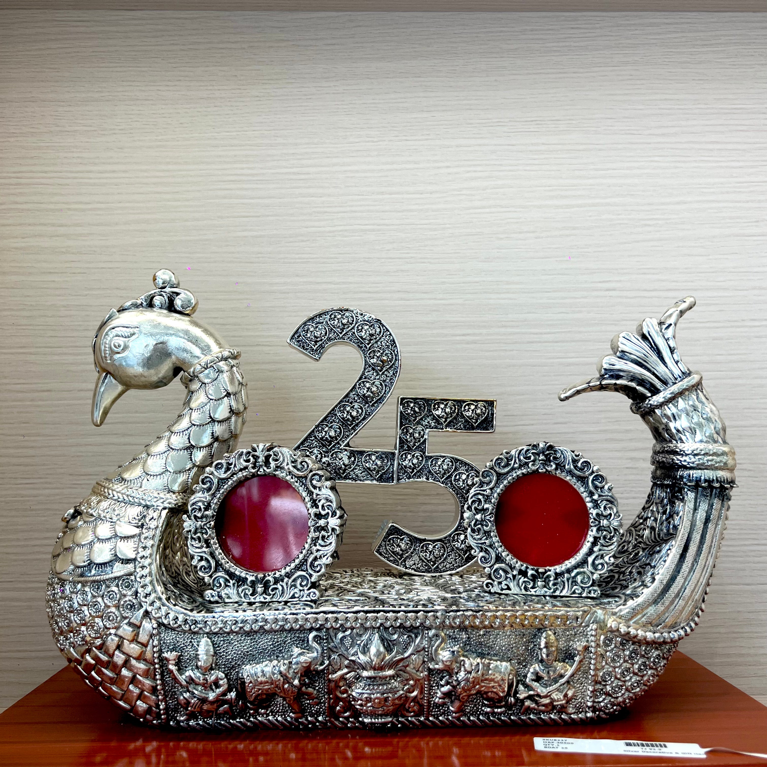 Eternal 25 swan couple frame