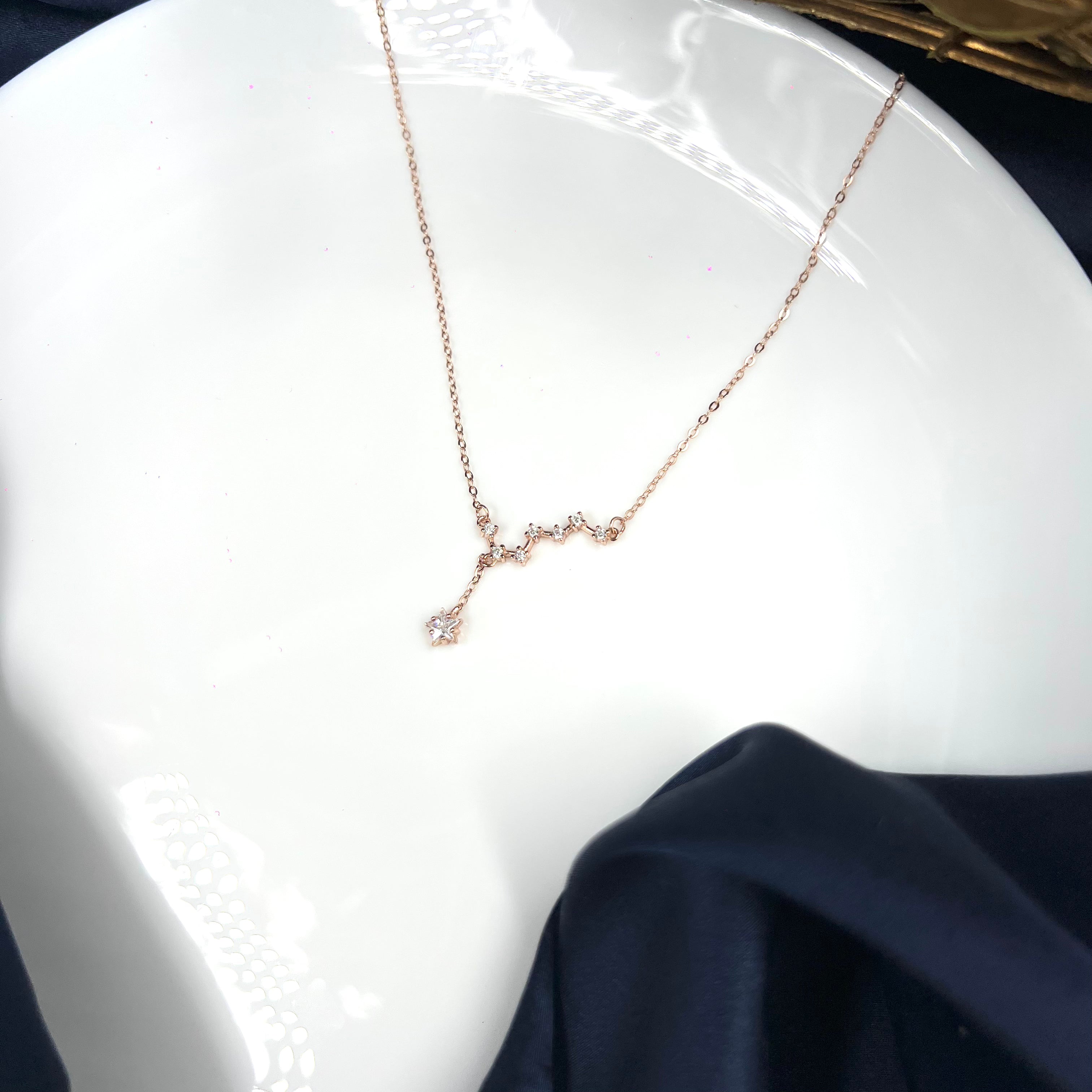 Luna Pendant
