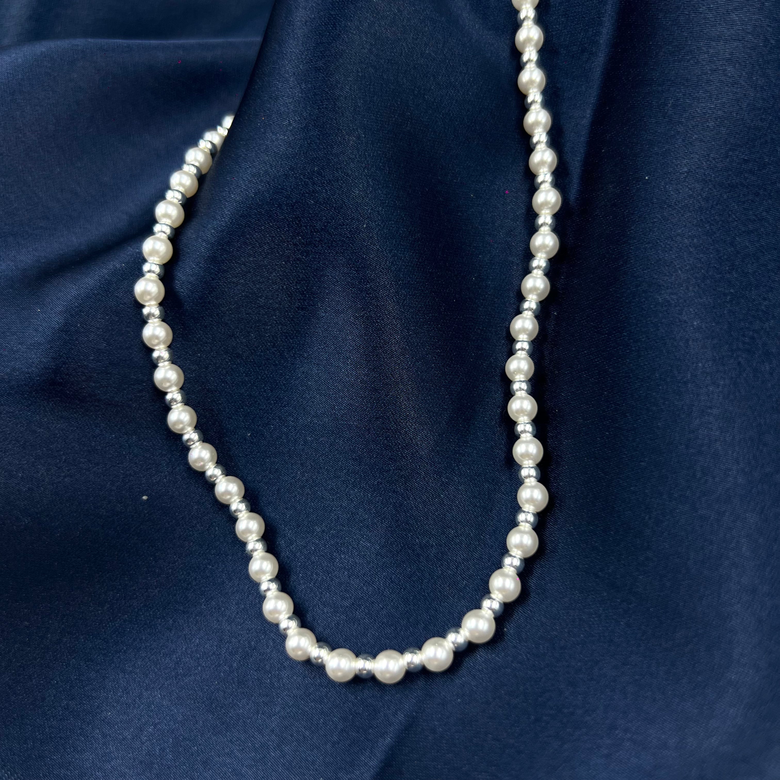 Timeless Pearl Chain