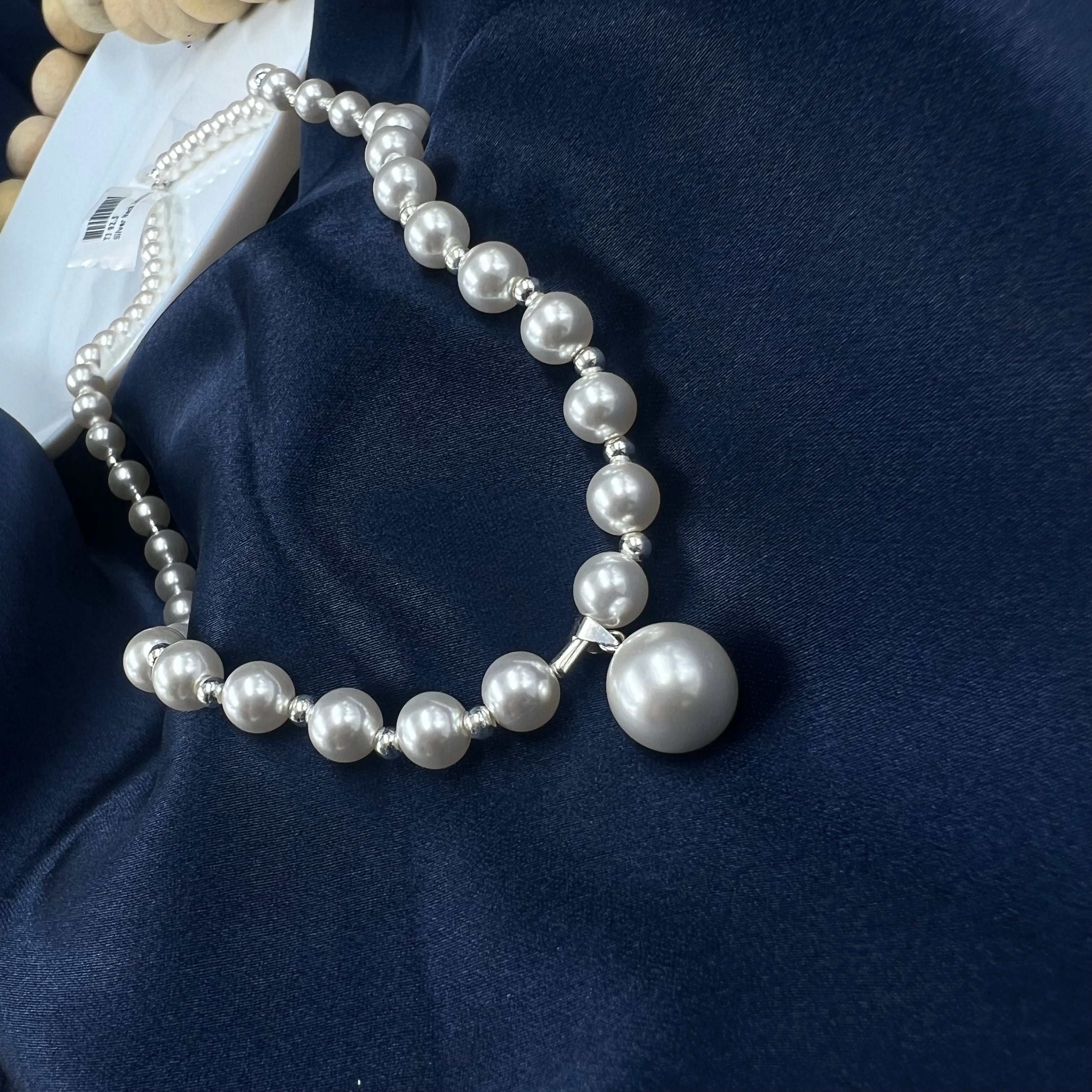 Moonlight Pearl Strand