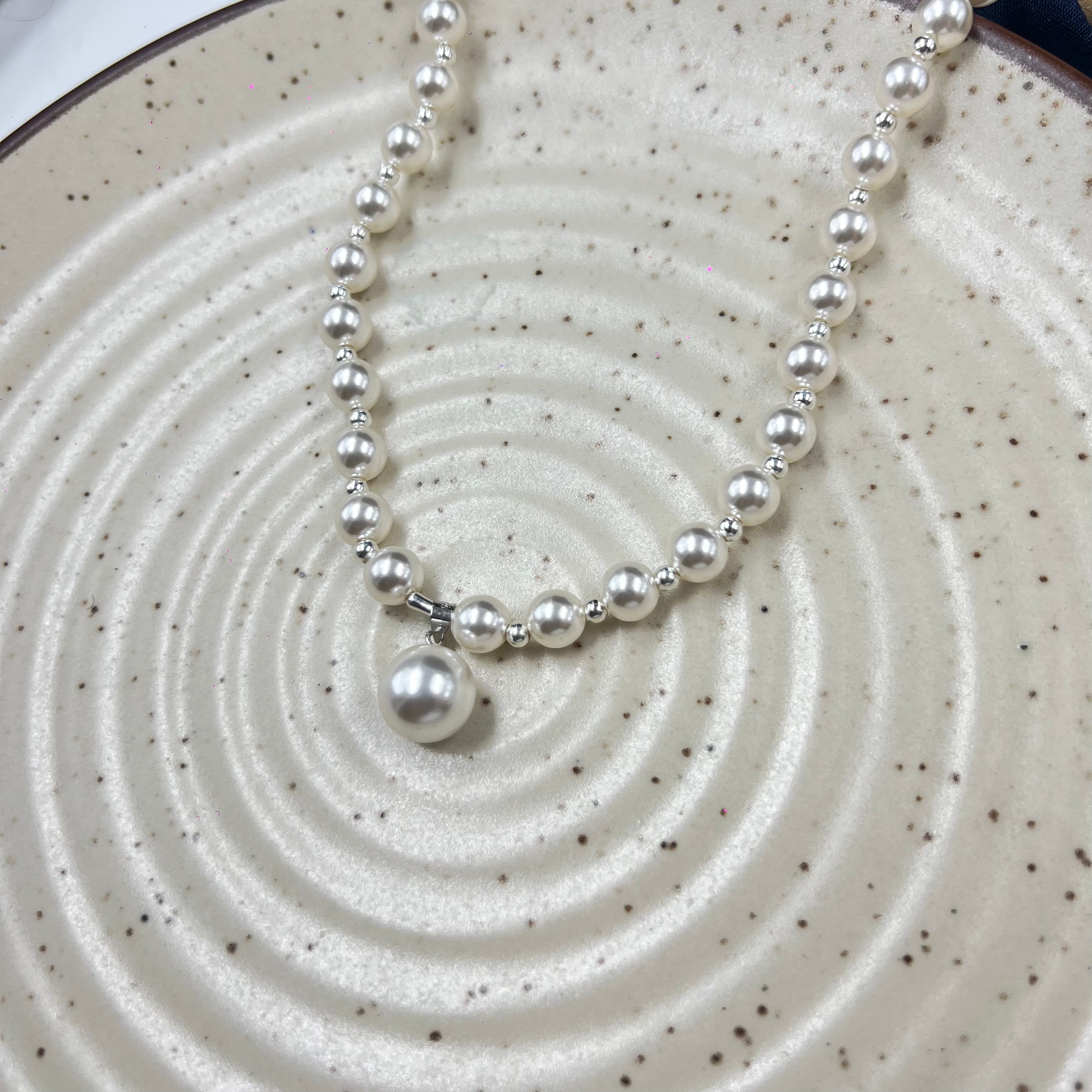 Moonlight Pearl Strand