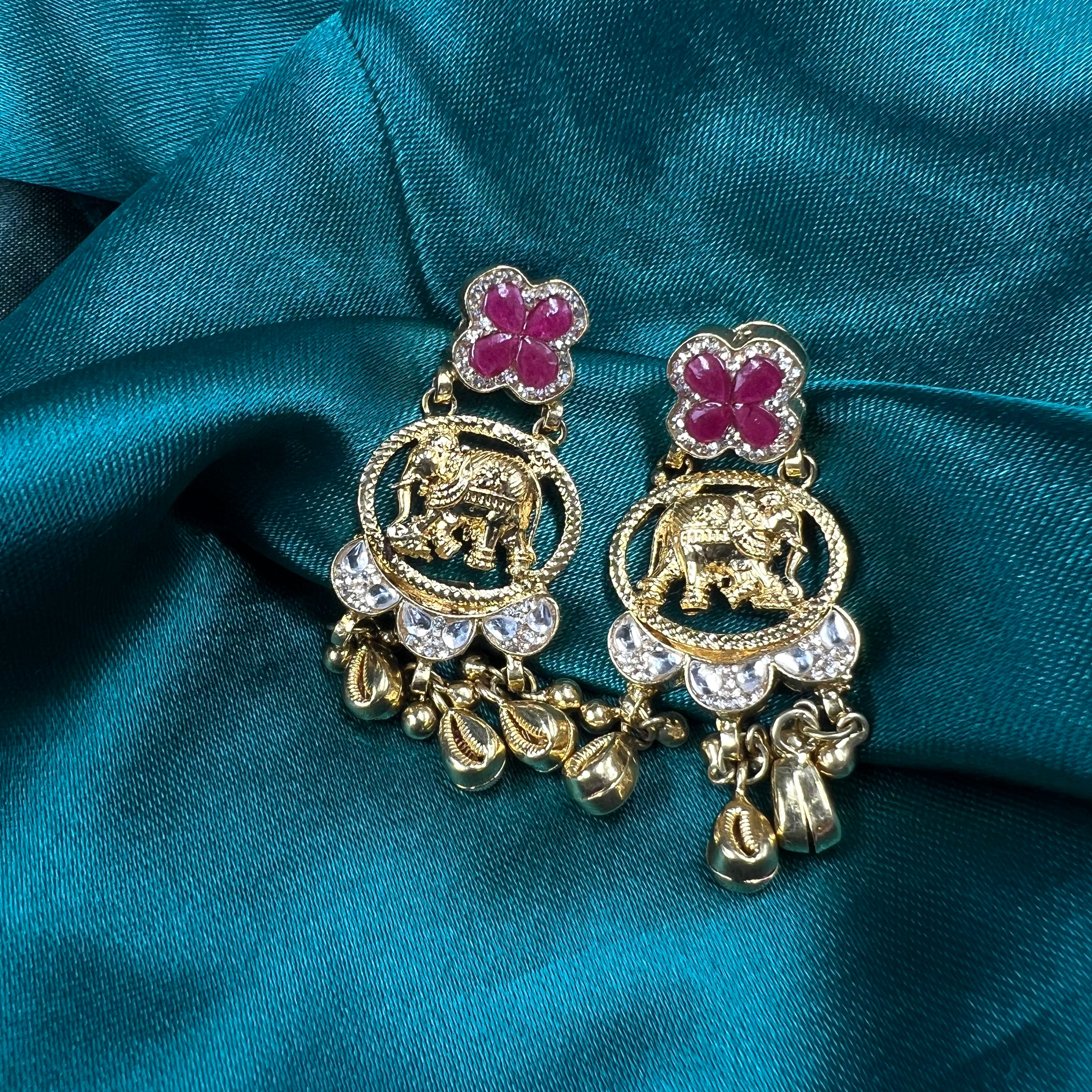 Swarna Gajraj Gold Polish Necklace Set