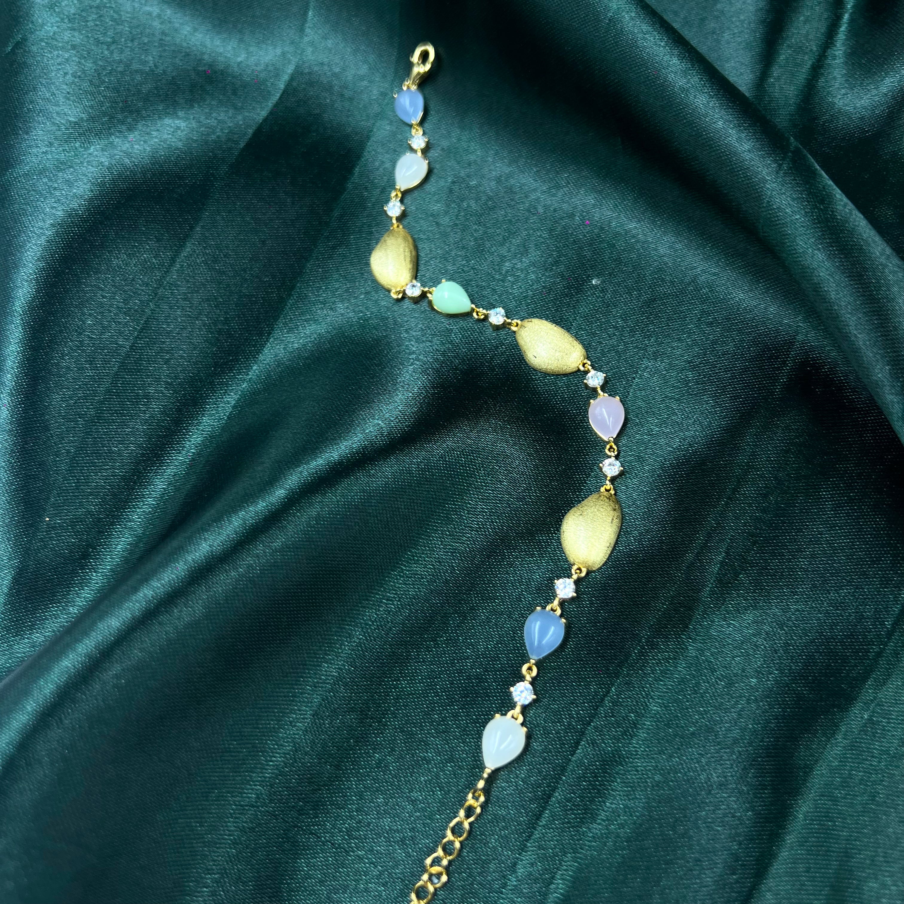 Sleek Gold Luxe Set of Necklace, Bracelet, Earrings & Rings