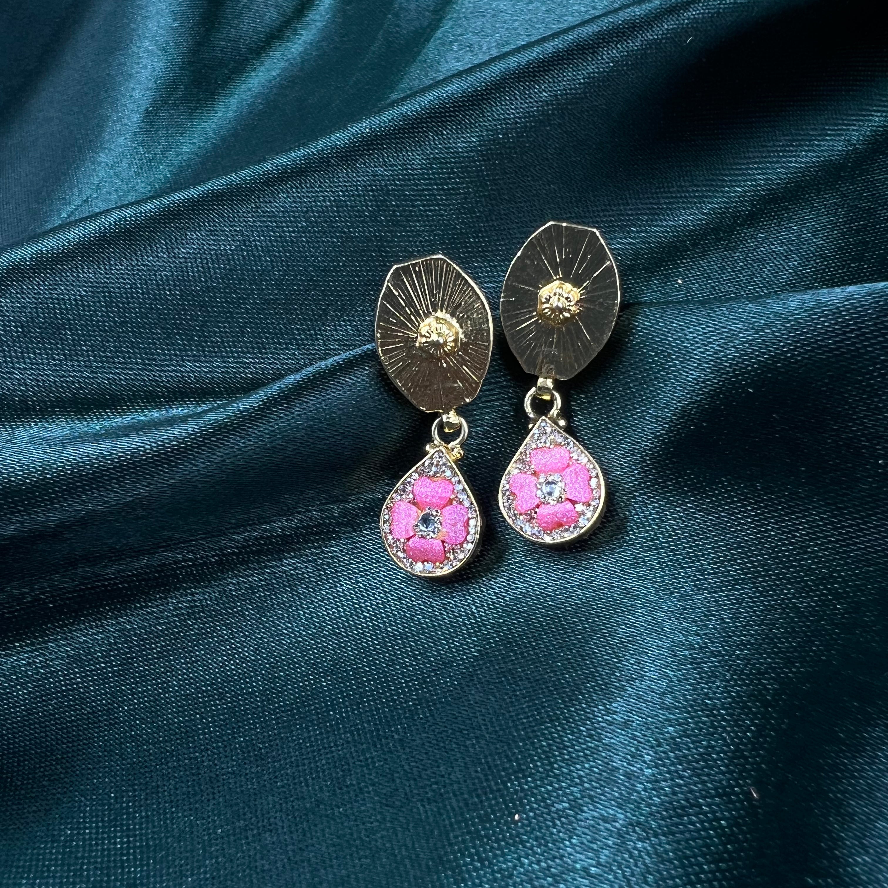 Shubh Swarna Gold polish Necklace Set