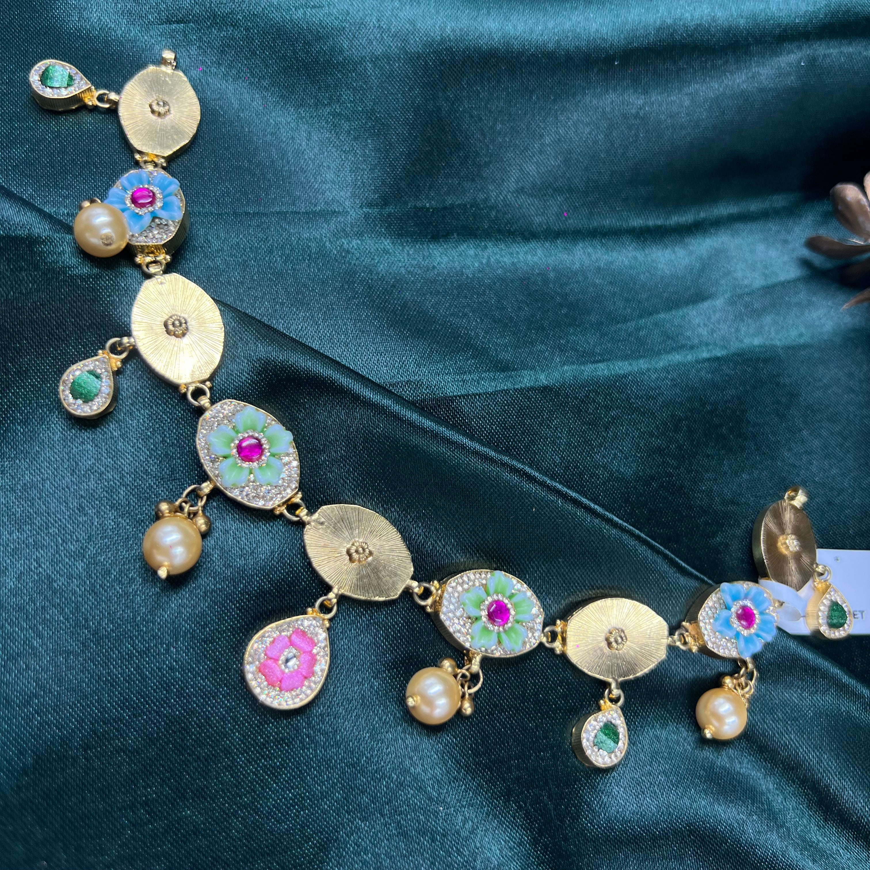 Shubh Swarna Gold polish Necklace Set