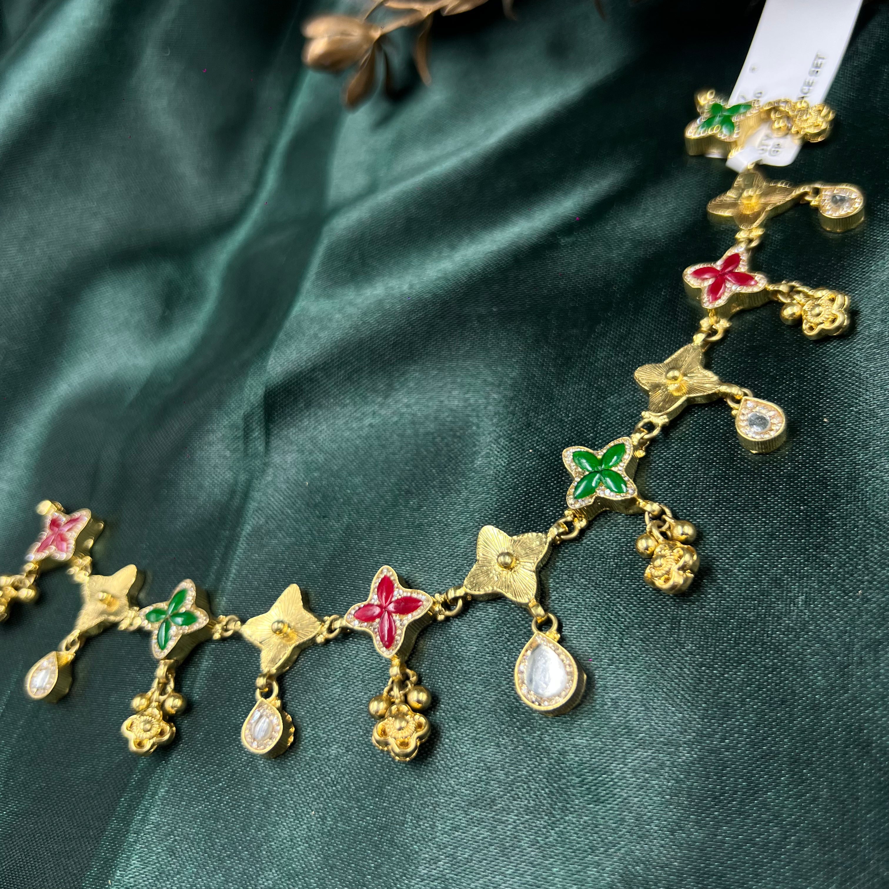 Aaradhya Gold Polish Necklace Set