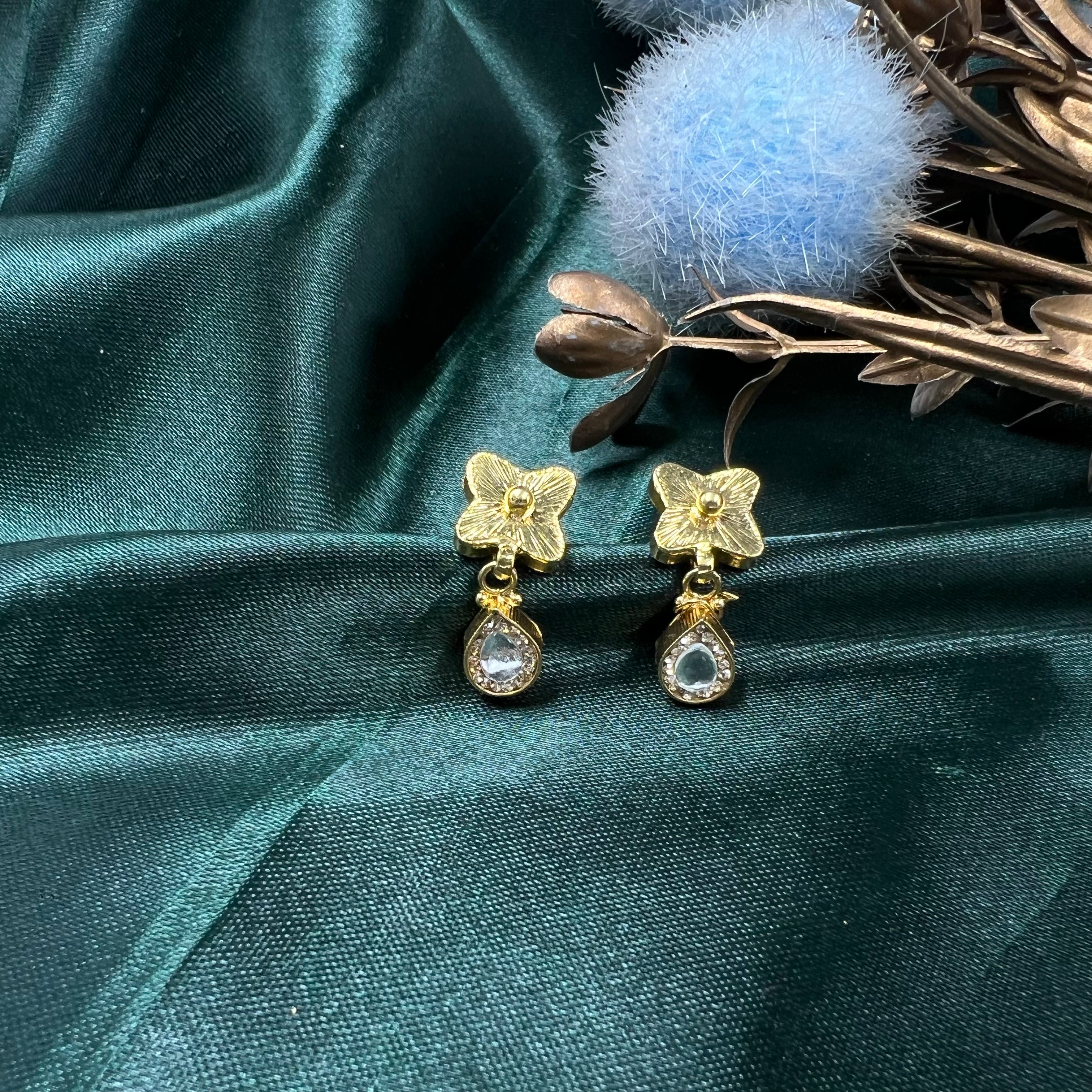 Aaradhya Gold Polish Necklace Set