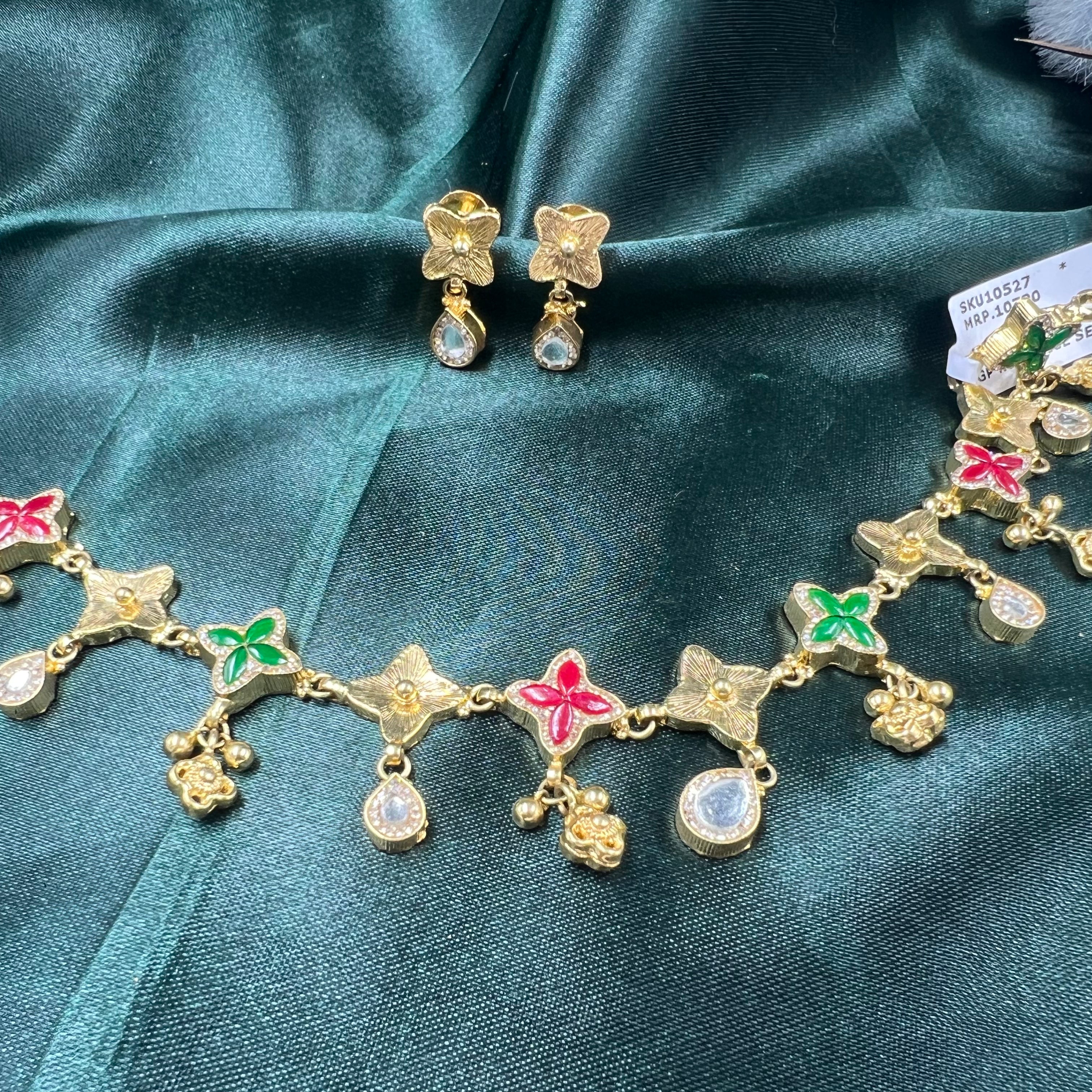 Aaradhya Gold Polish Necklace Set