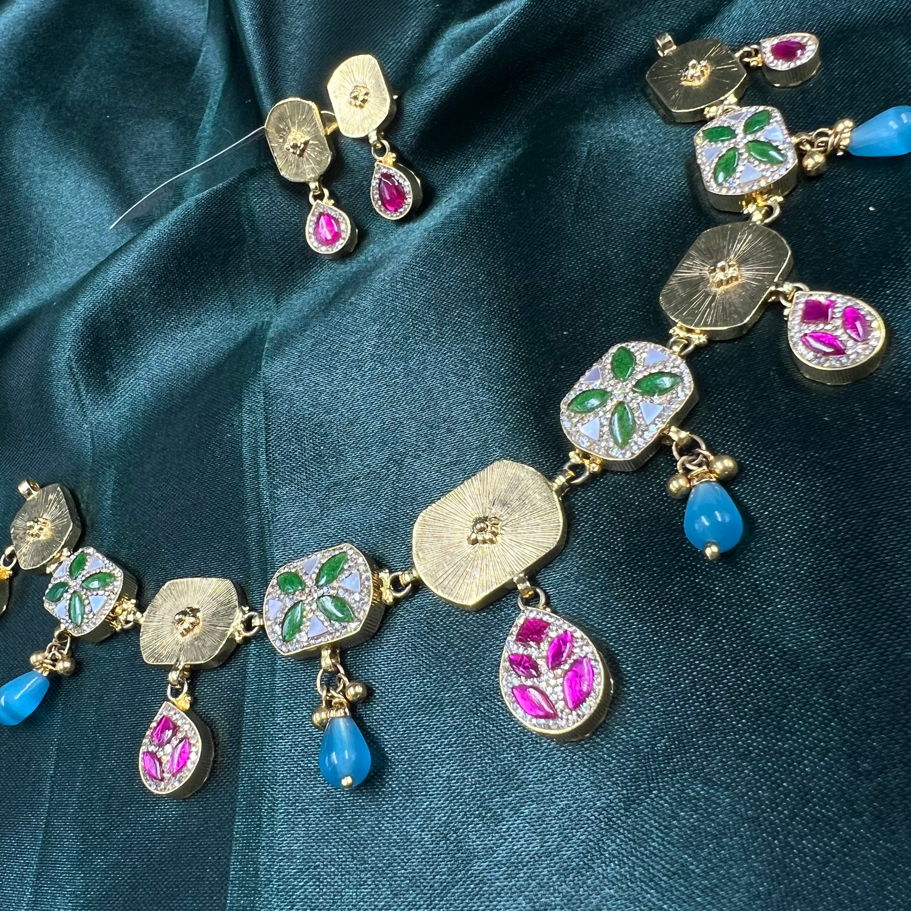 Aadira Gold Polish Necklace Set