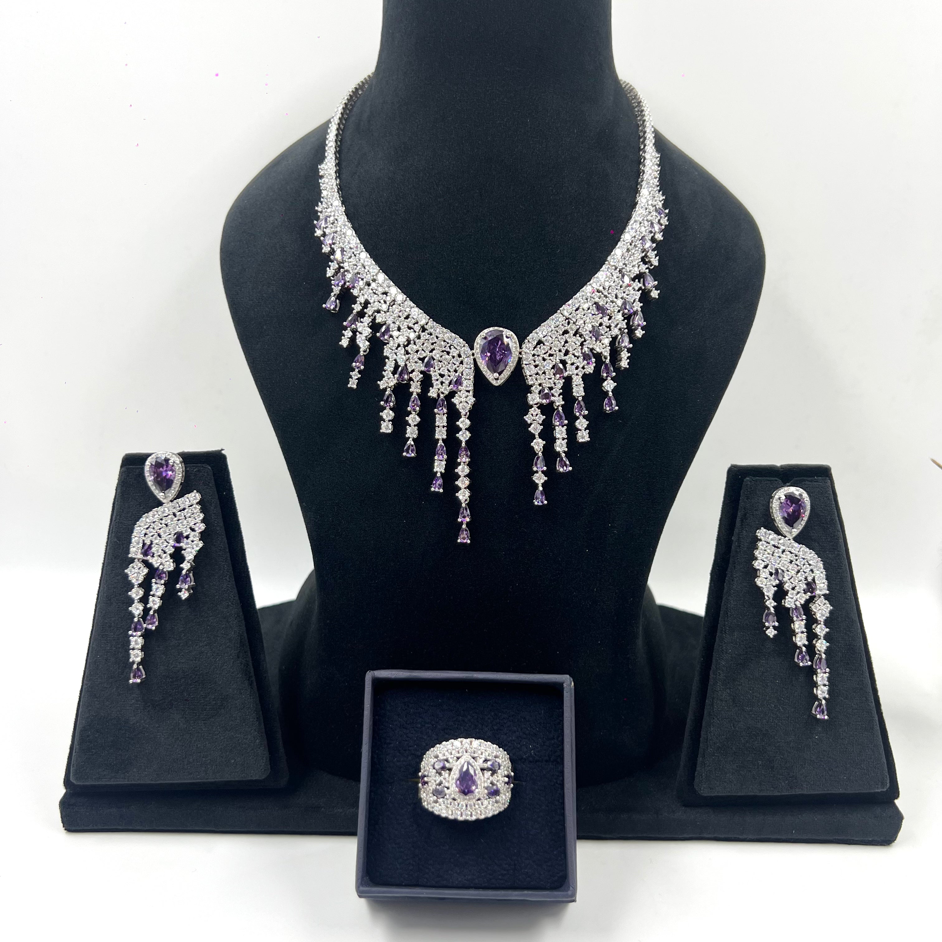 Rhea Purple Aura Necklace Set
