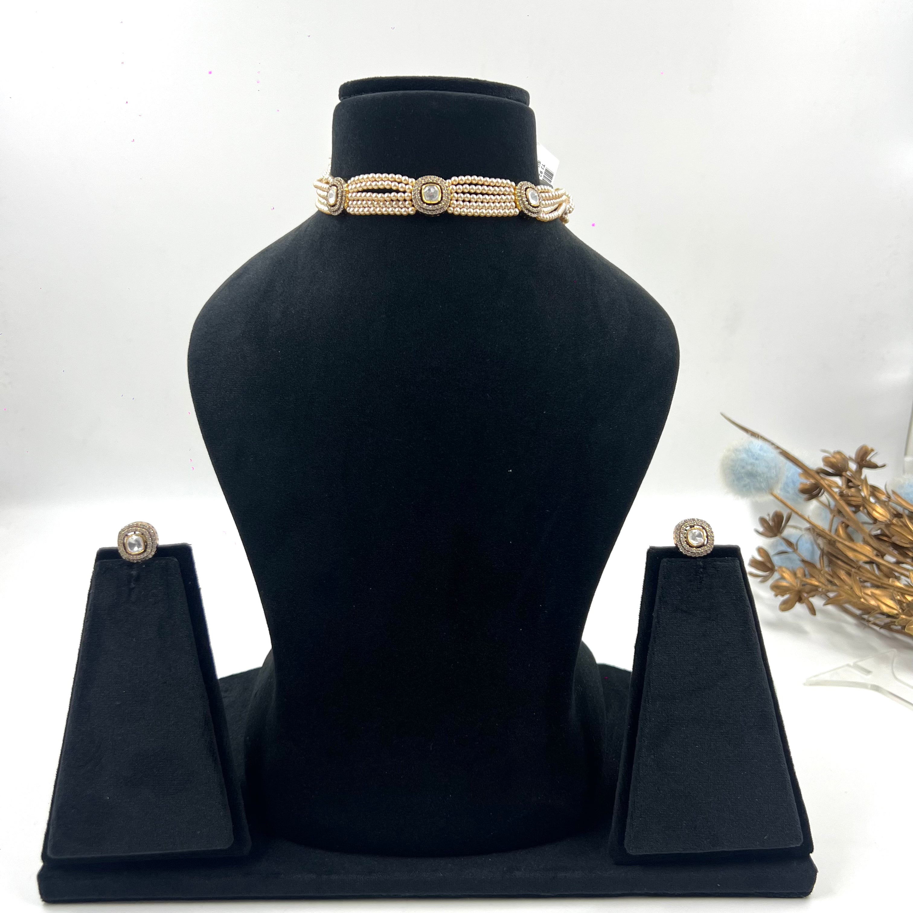 Aaradhya Polki Choker Necklace Set