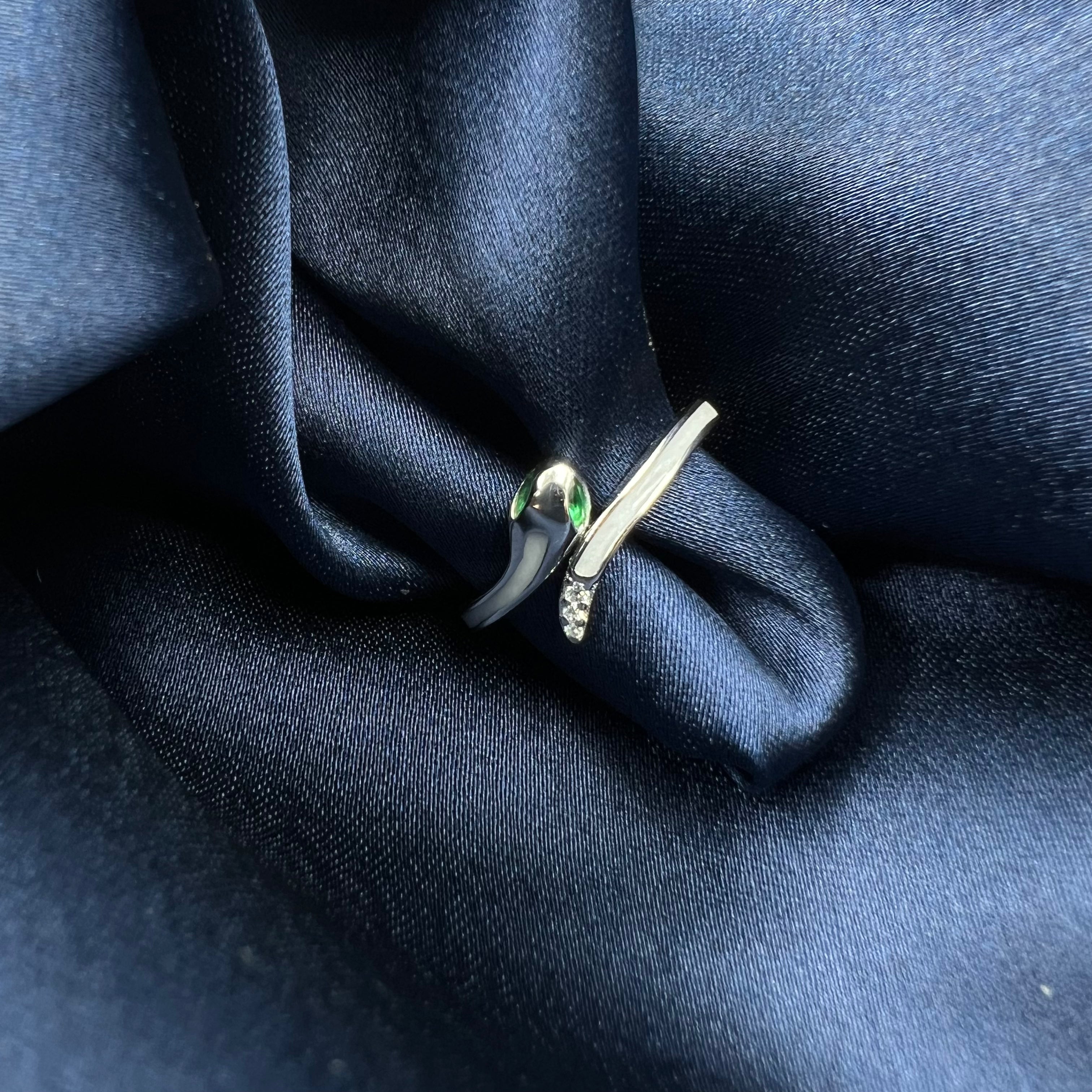 Sera Snake Ring