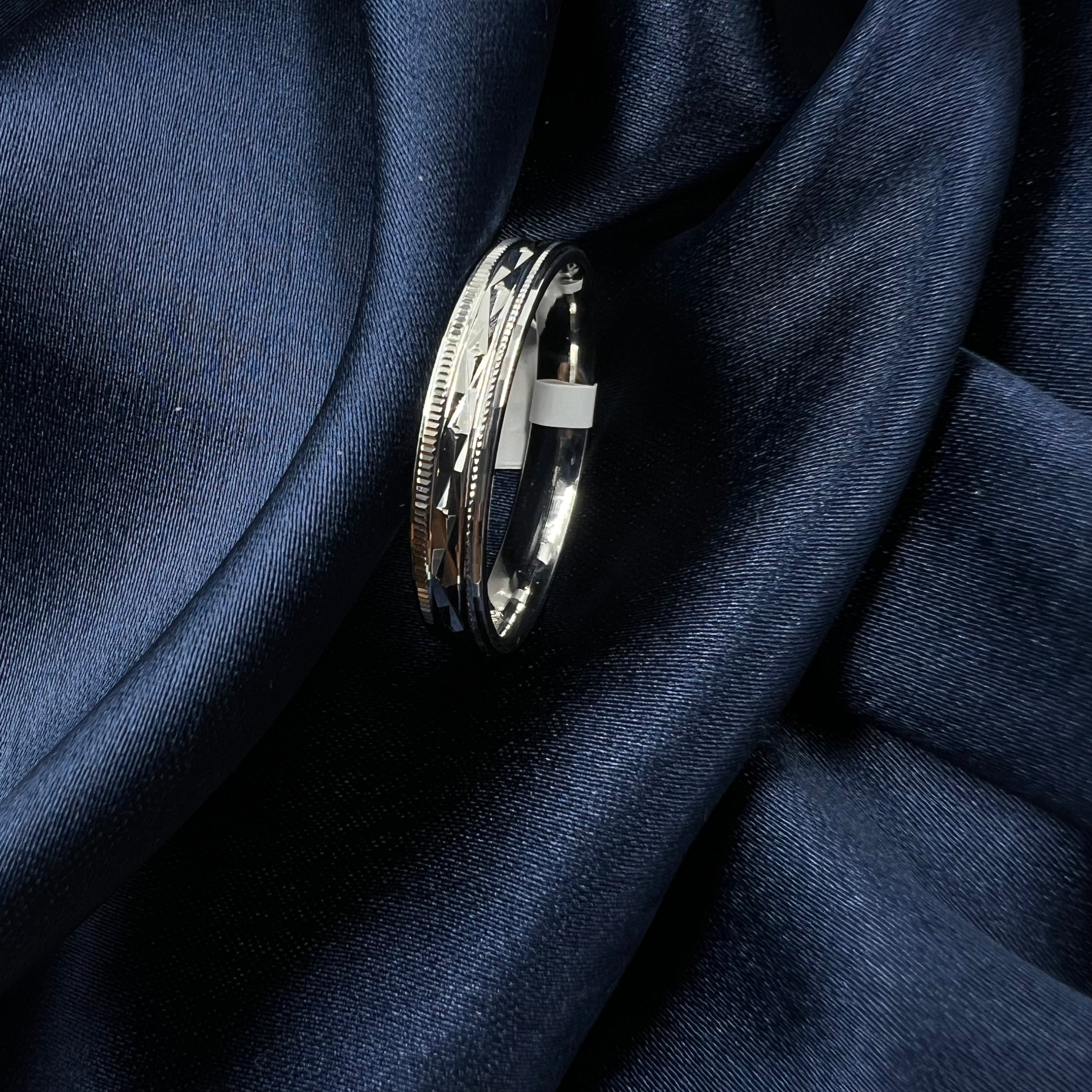 Cruz Men's Ring Band