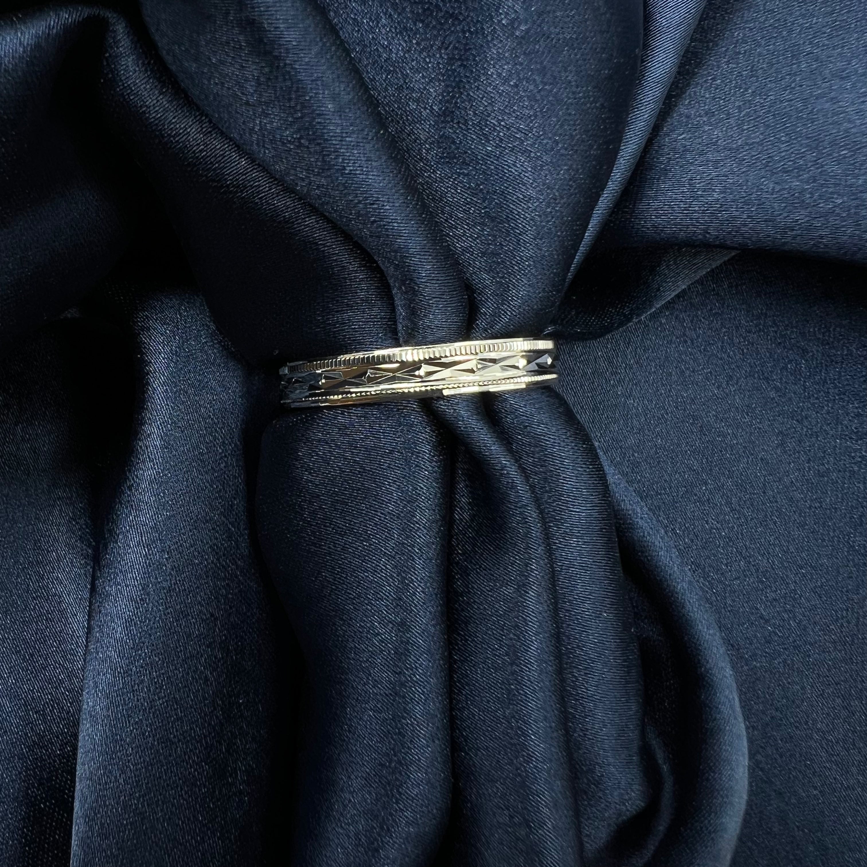 Cruz Men's Ring Band