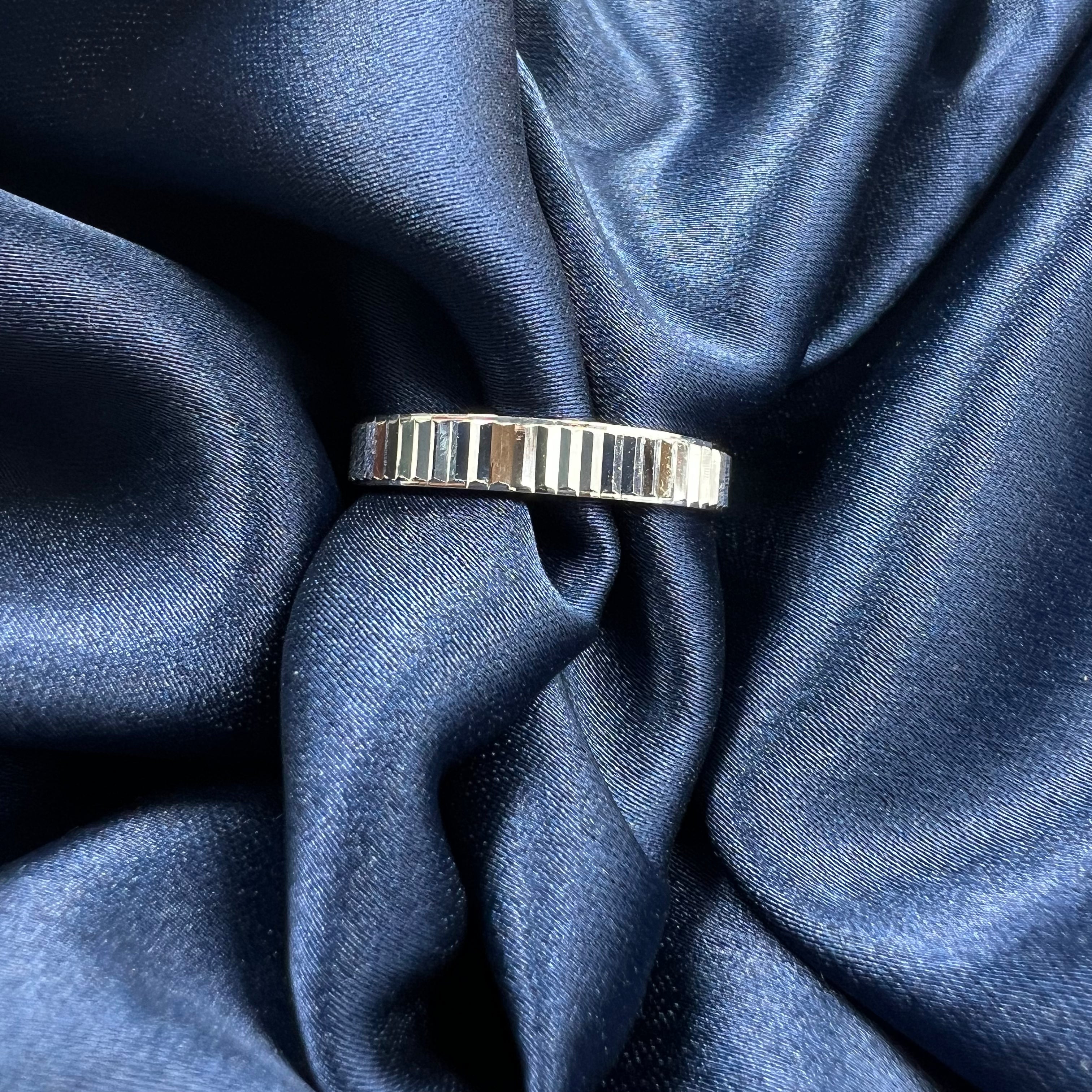 Rex Men's Ring Band