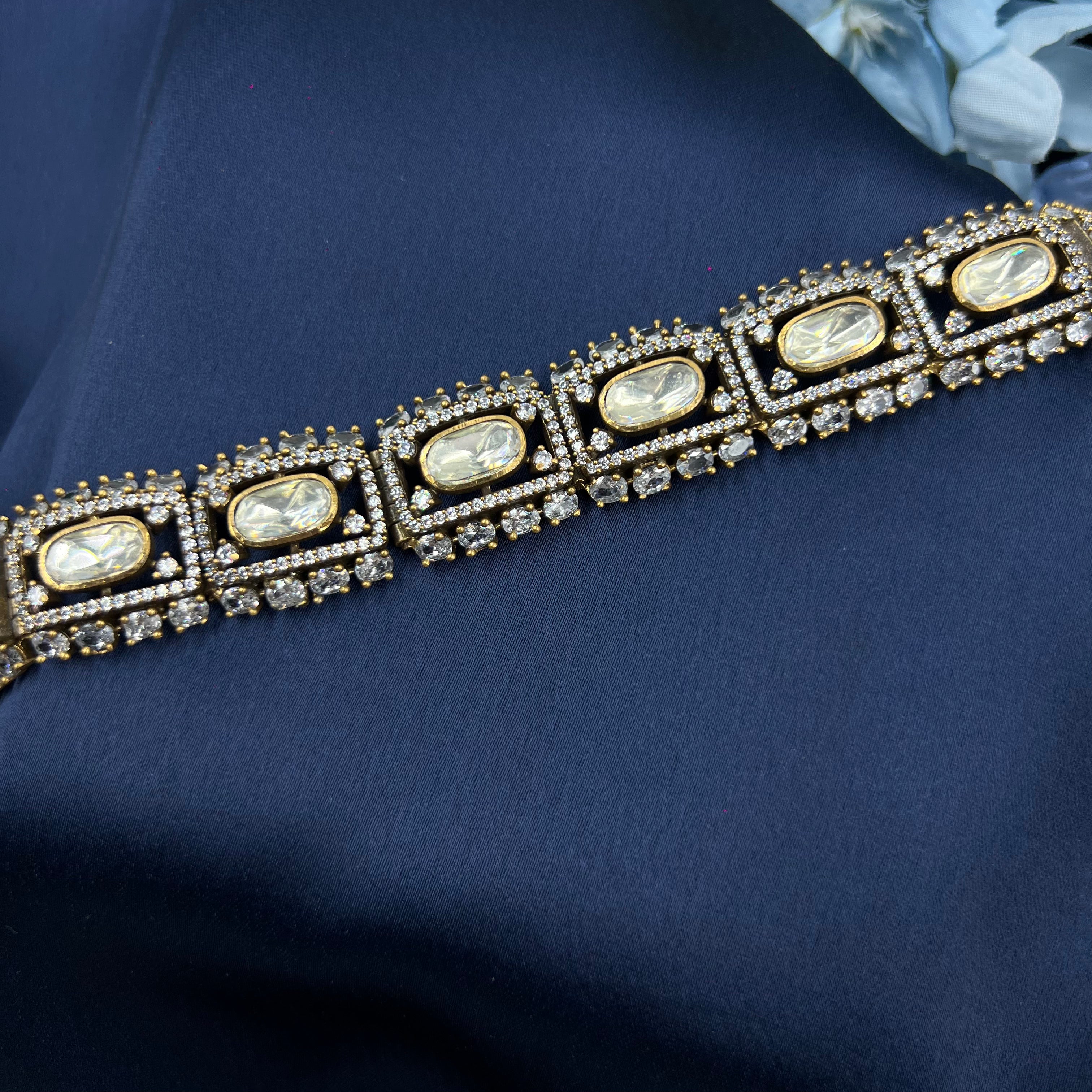 Saanvi Polki Gold Polish Bracelet