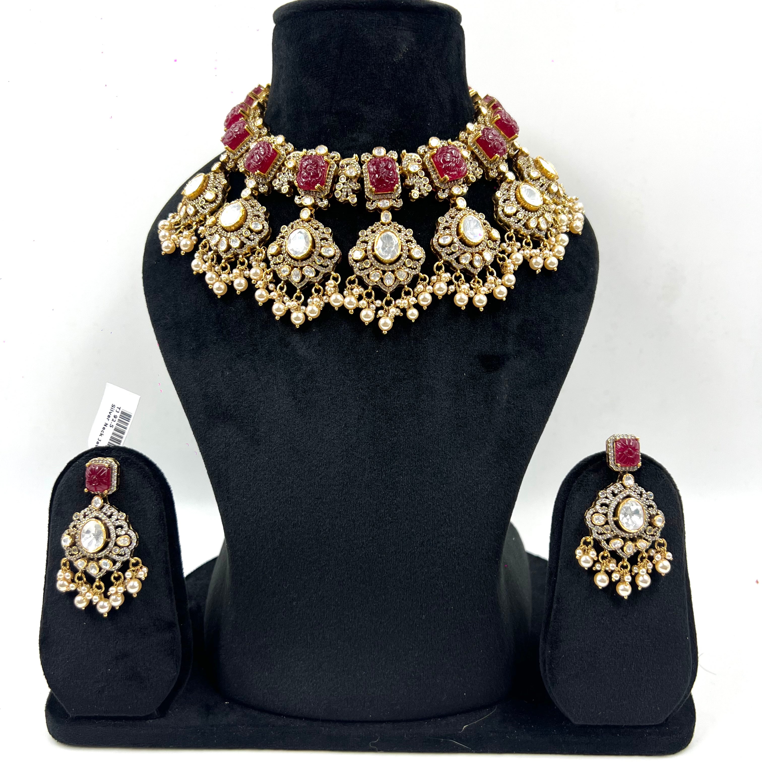 Aishani Gold Polish Polki Necklace Set