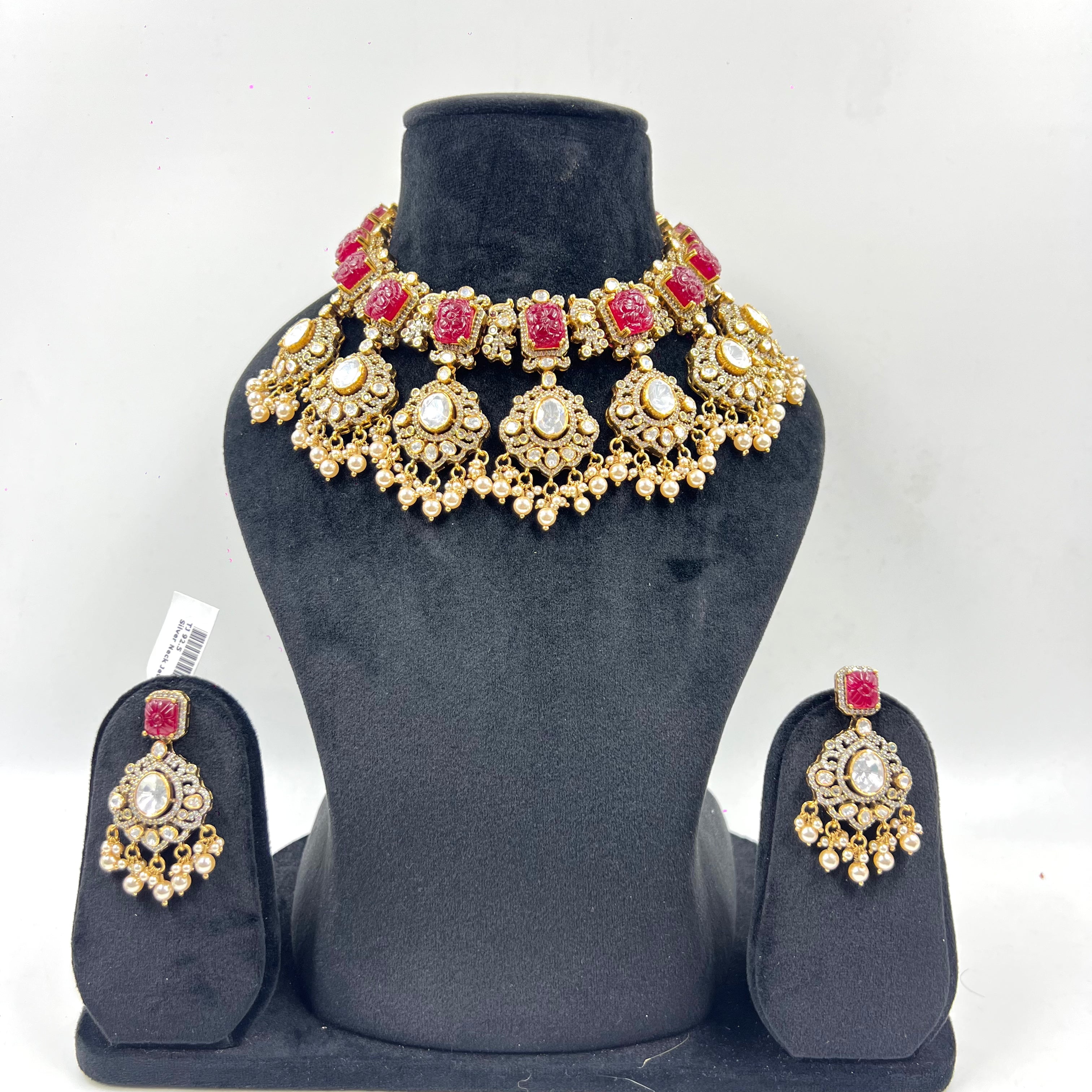 Aishani Gold Polish Polki Necklace Set