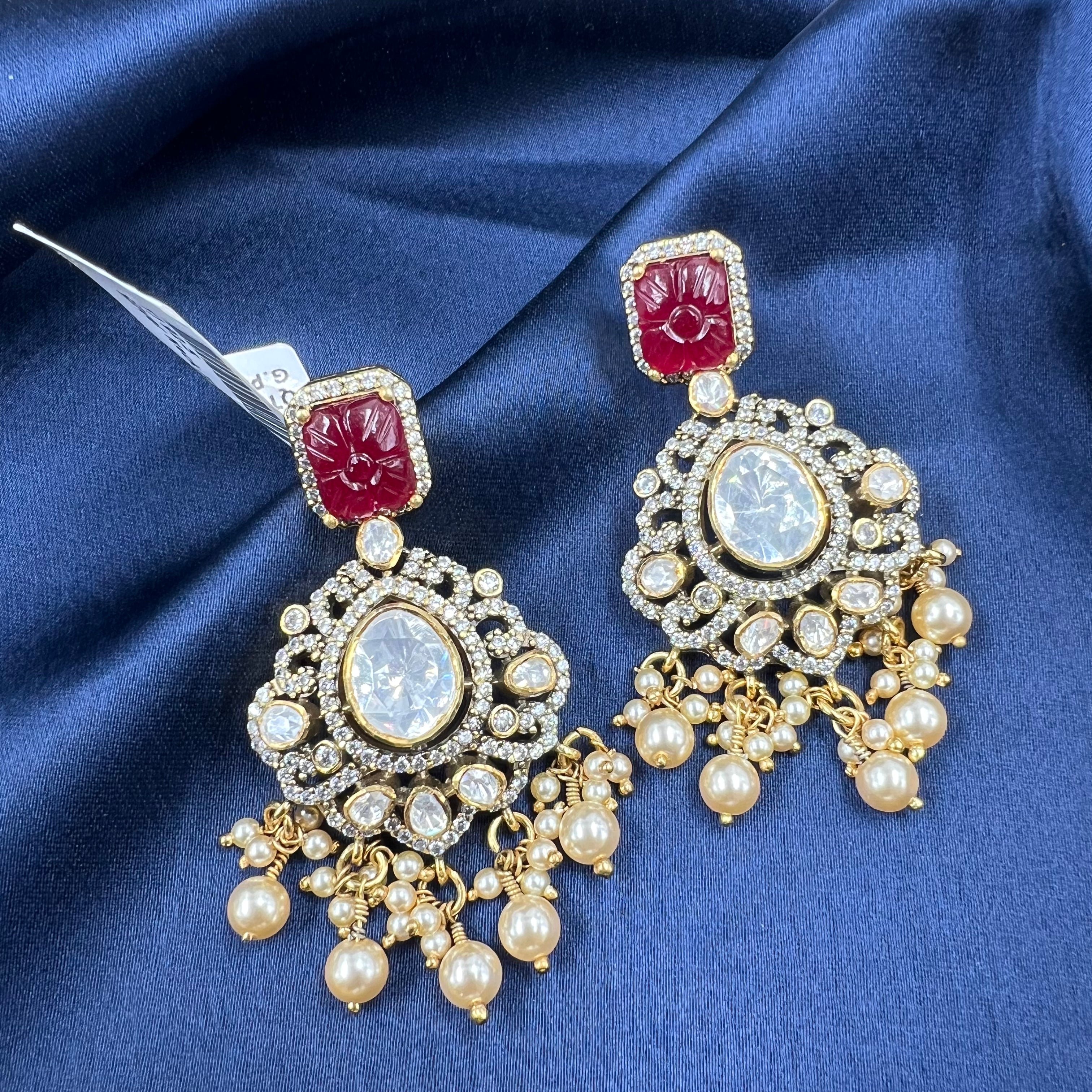 Aishani Gold Polish Polki Necklace Set