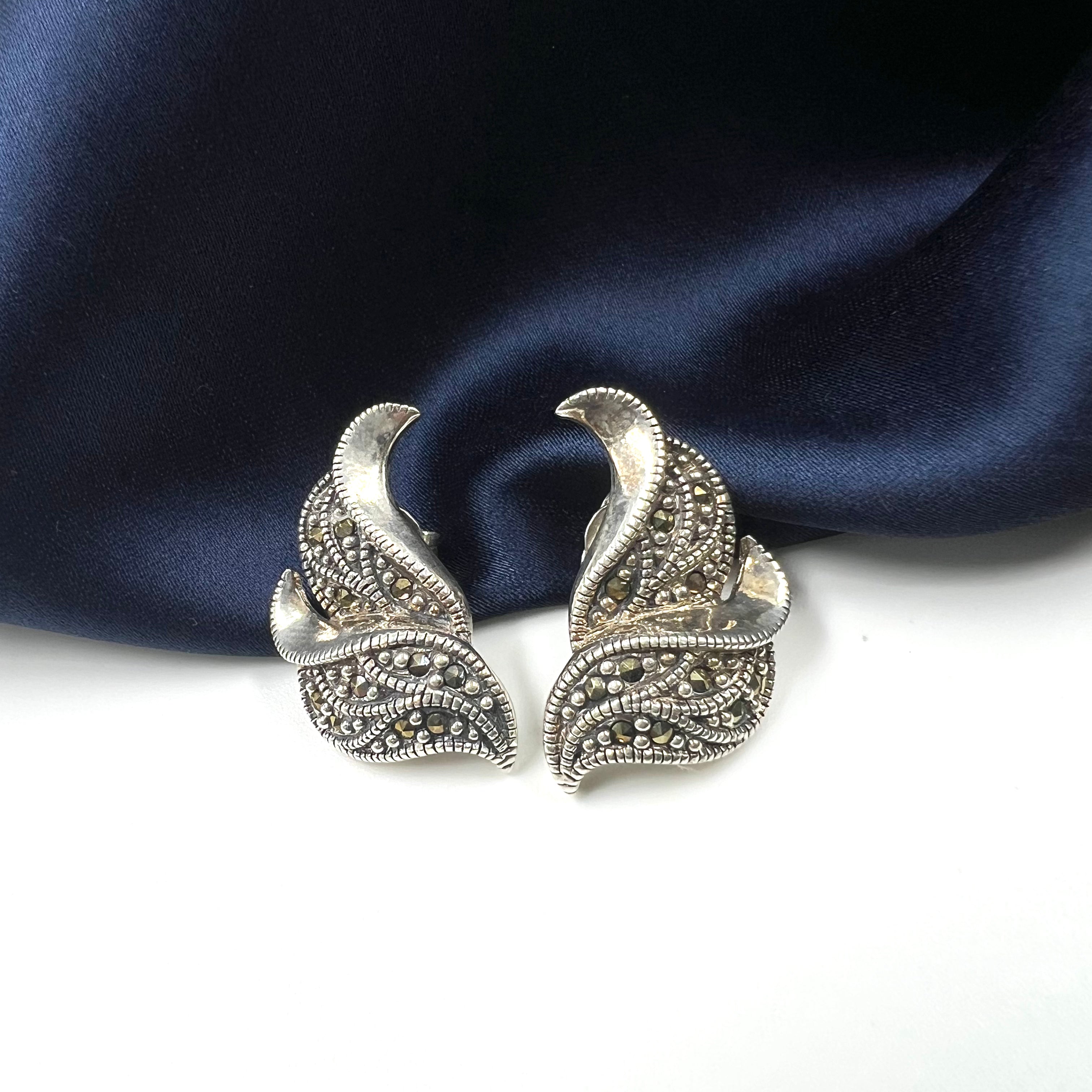 Elina Marcasite Pendant Set
