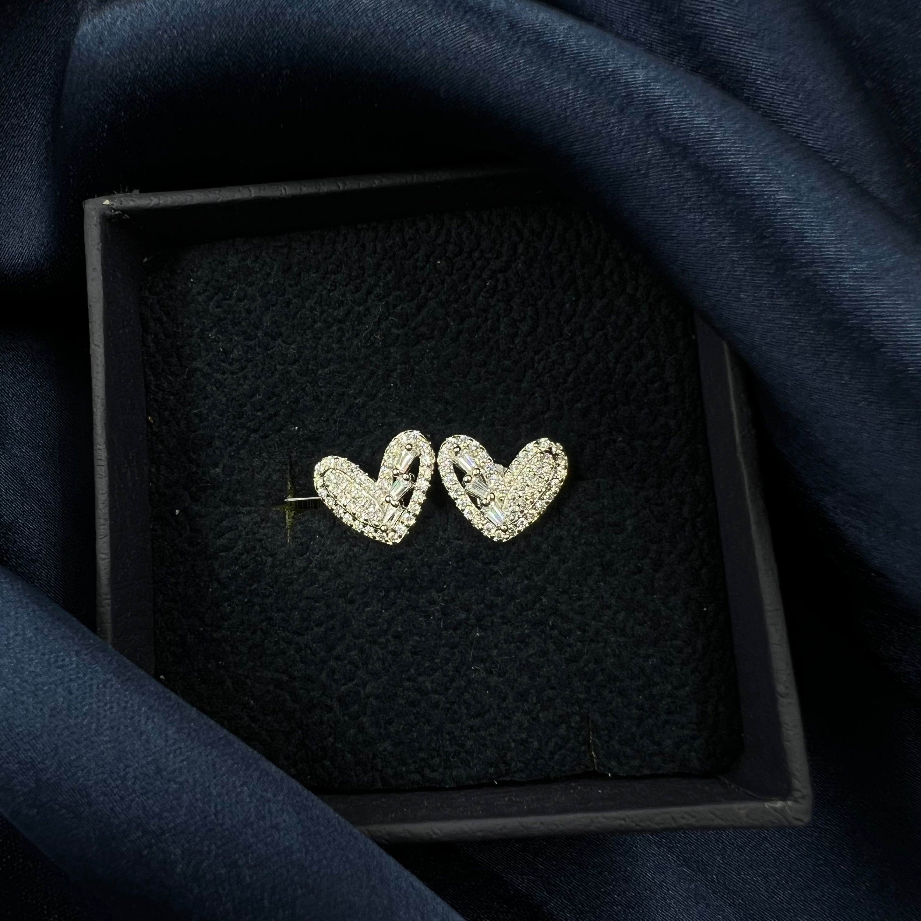 Anaira Pendant Set
