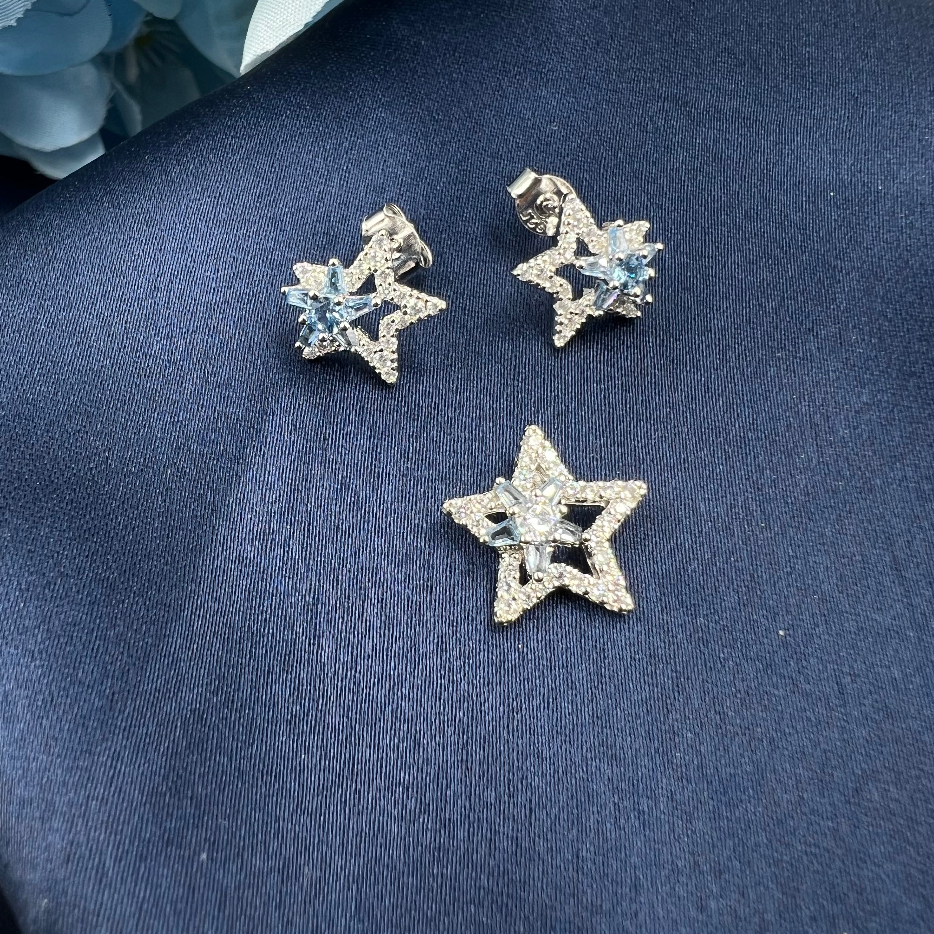 VelvetShine Pendant Set