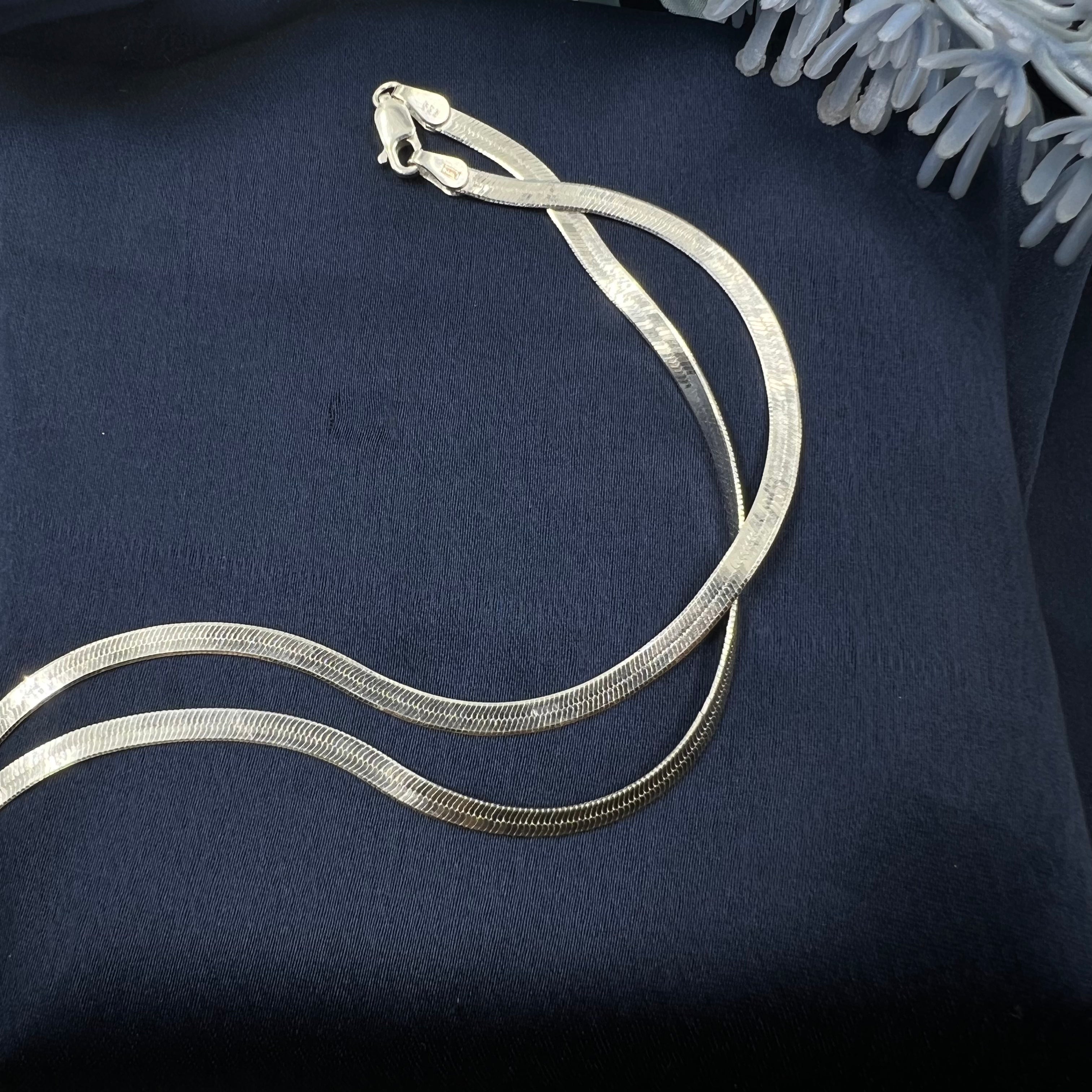 Vellora Snake Anklet