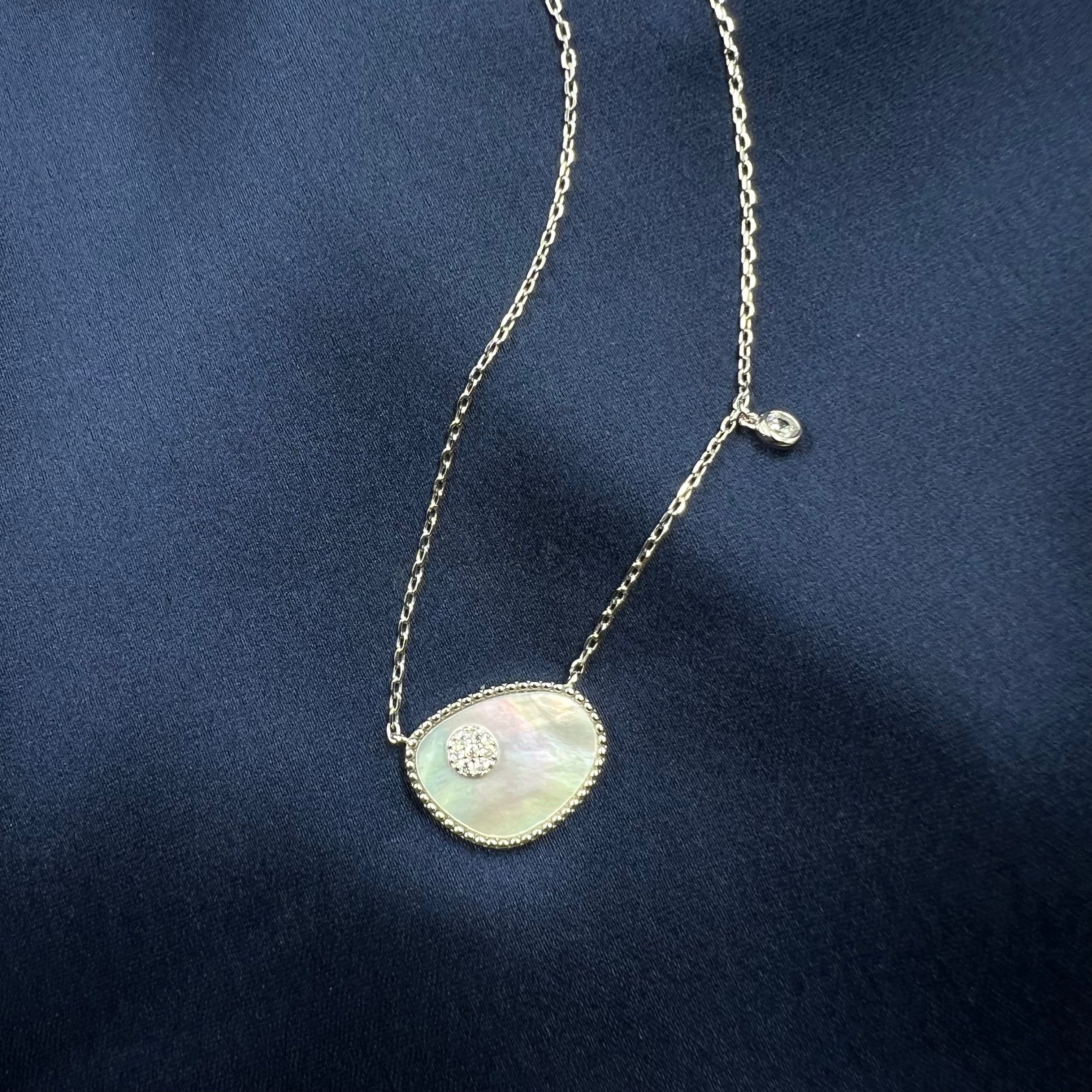 Silver Dew Chain Pendant