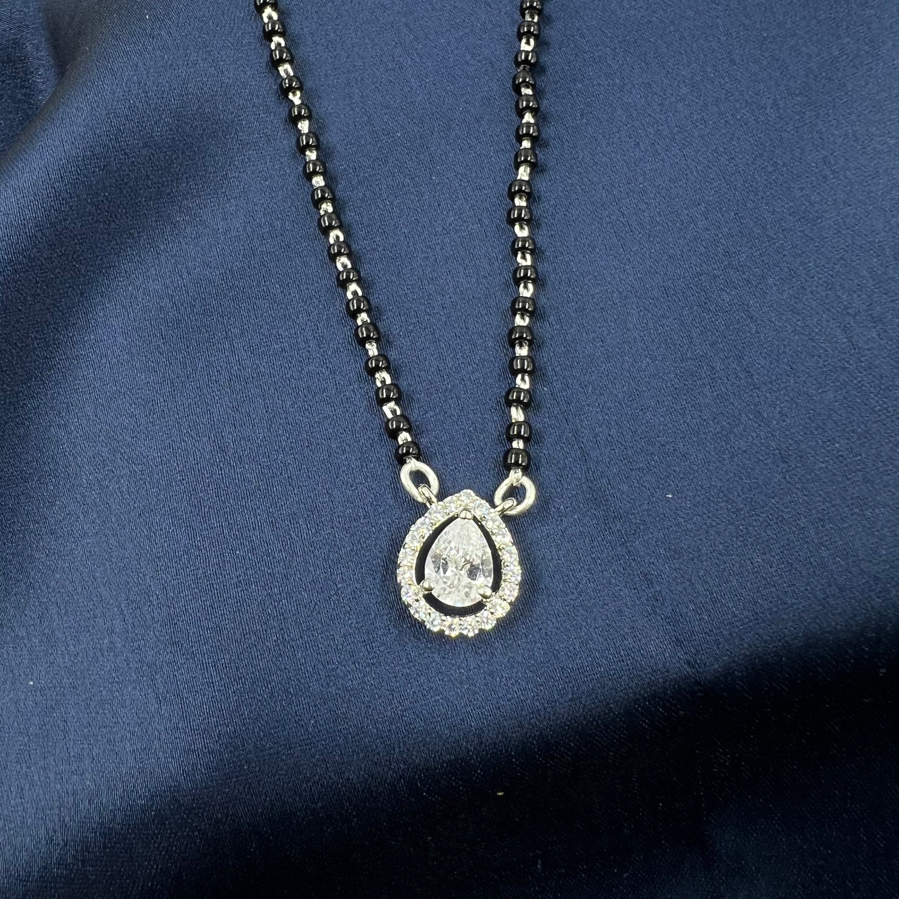 Sanskriti Mangalsutra Set