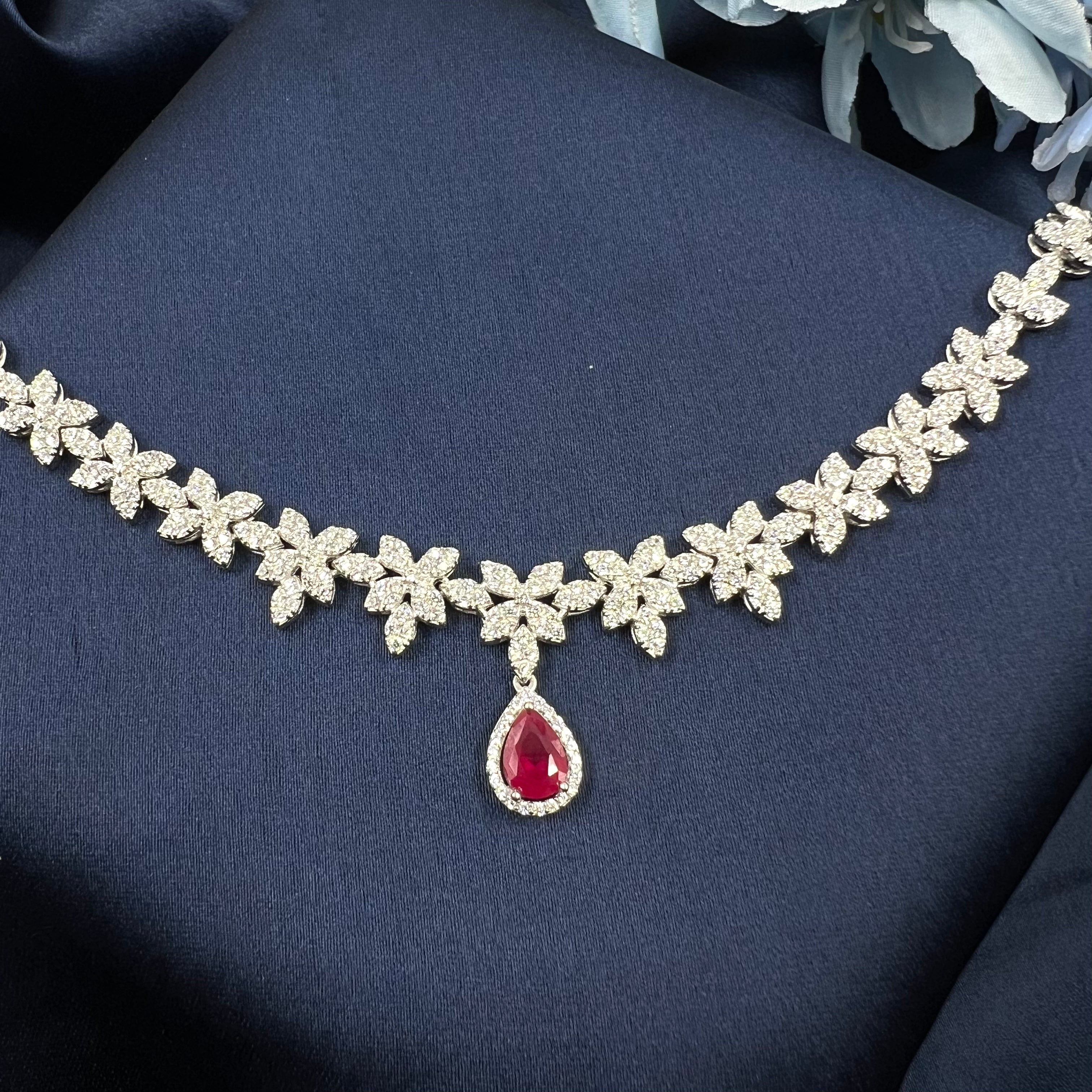 Nayra Necklace Set